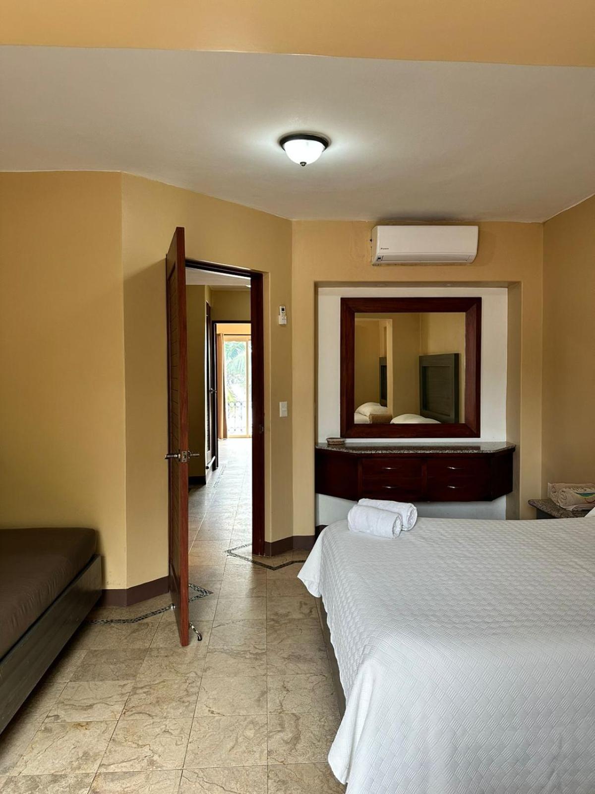 Aca Suites Ixtapa