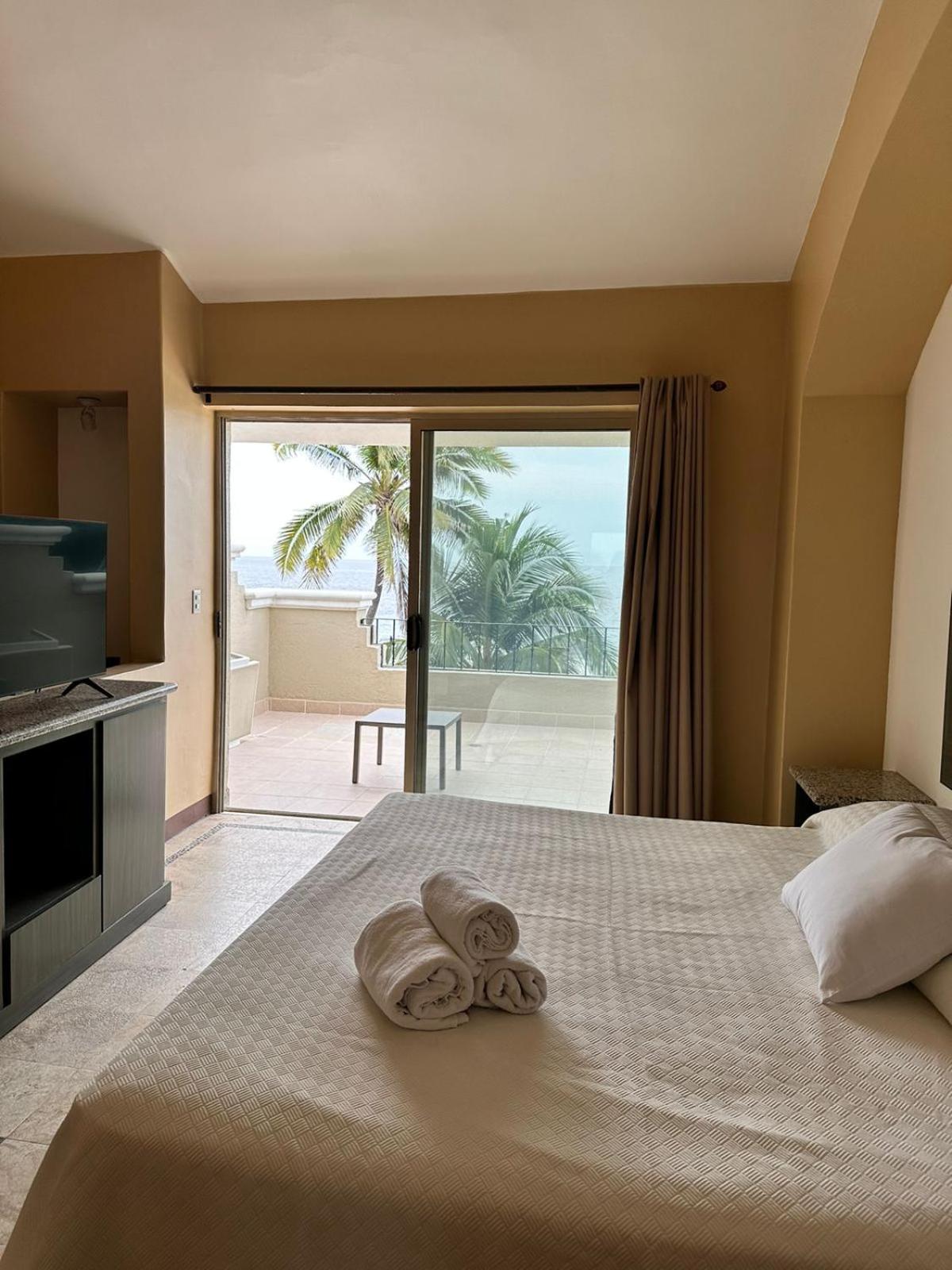 Aca Suites Ixtapa