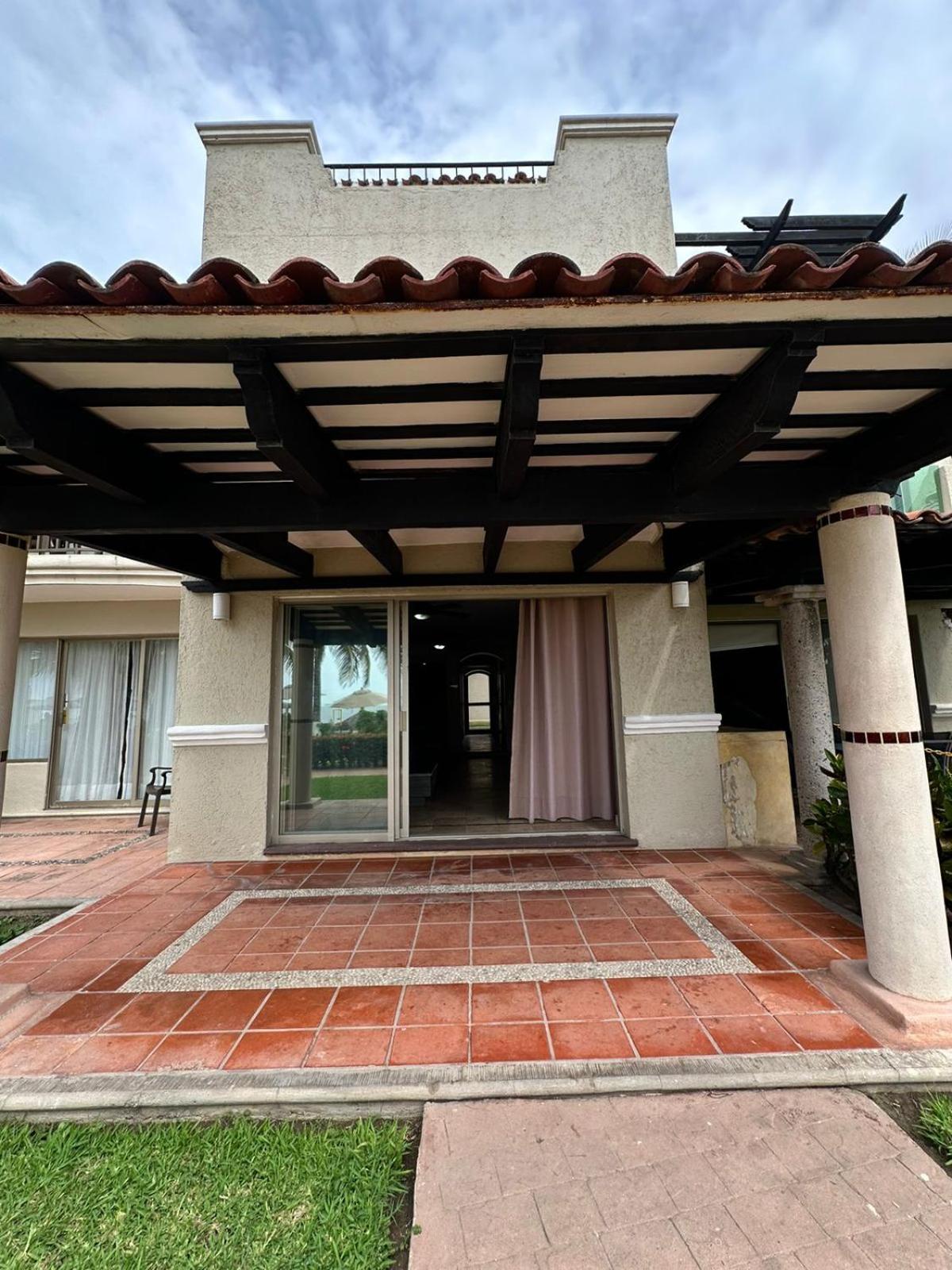 Aca Suites Ixtapa