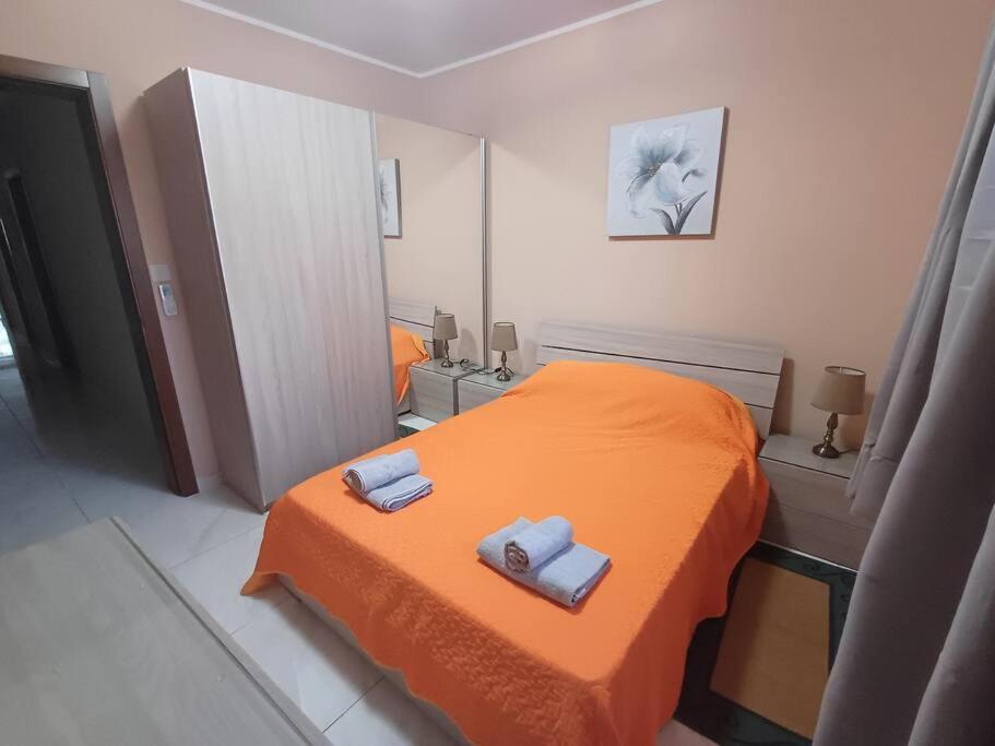 Large 3 bedroom - central Bugibba photo 2