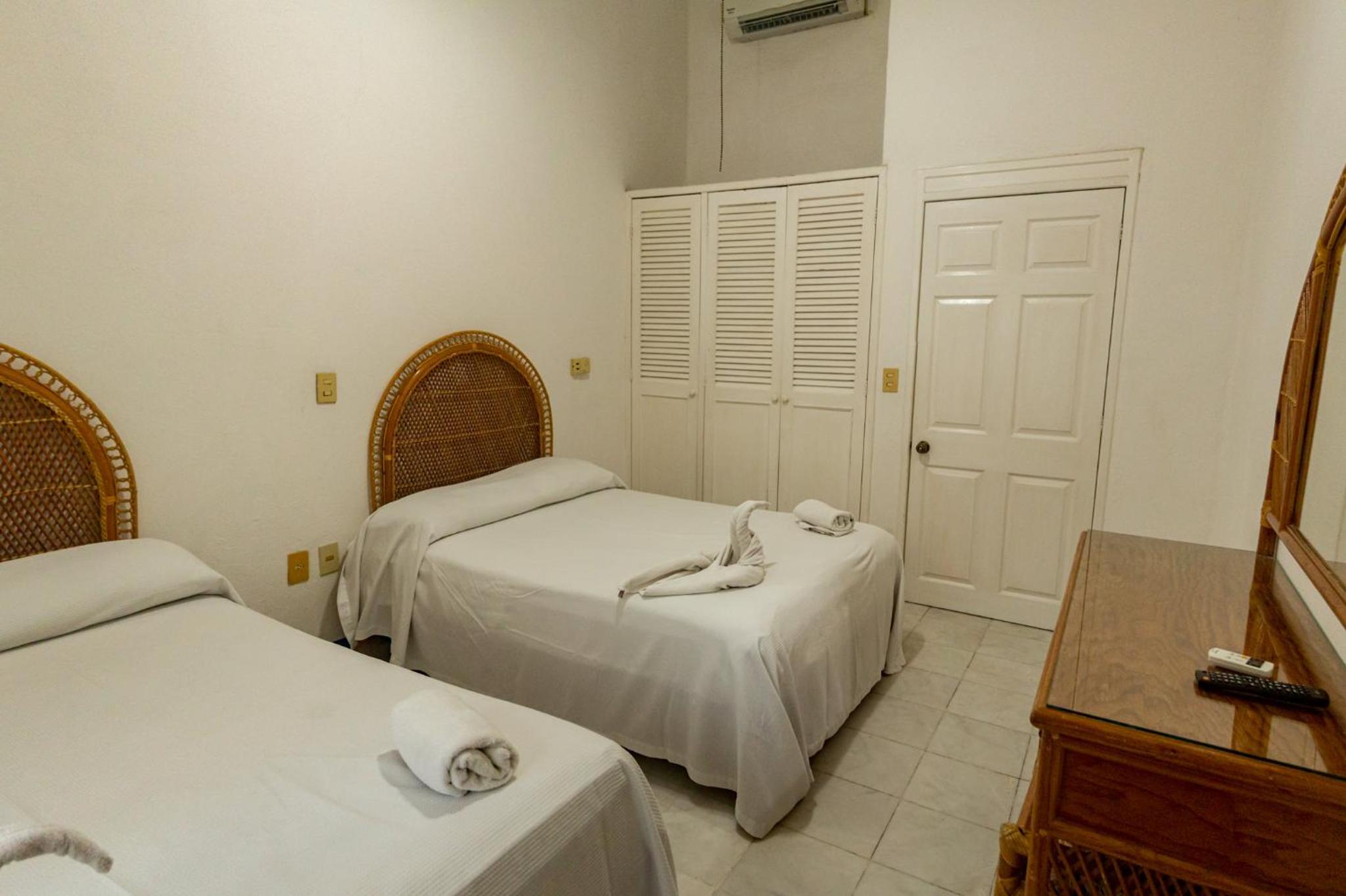 Aca Suites Ixtapa