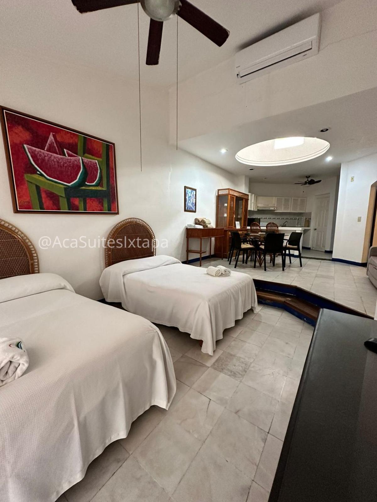 Aca Suites Ixtapa
