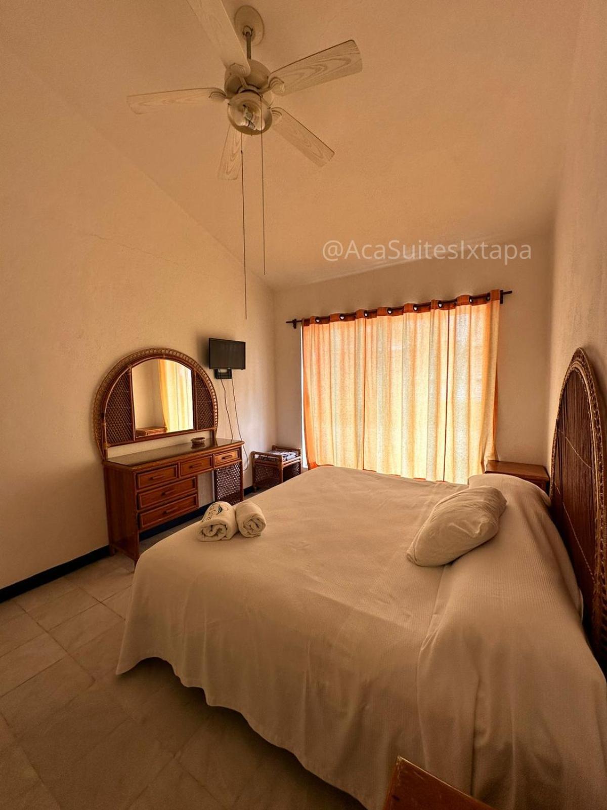 Aca Suites Ixtapa