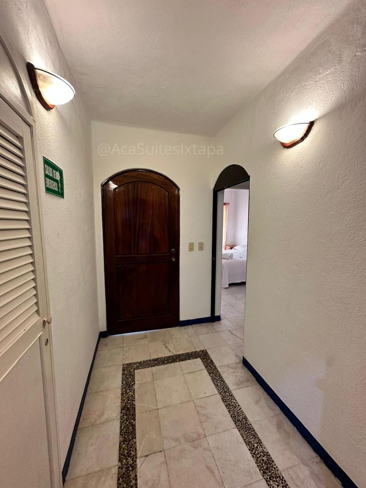 Aca Suites Ixtapa