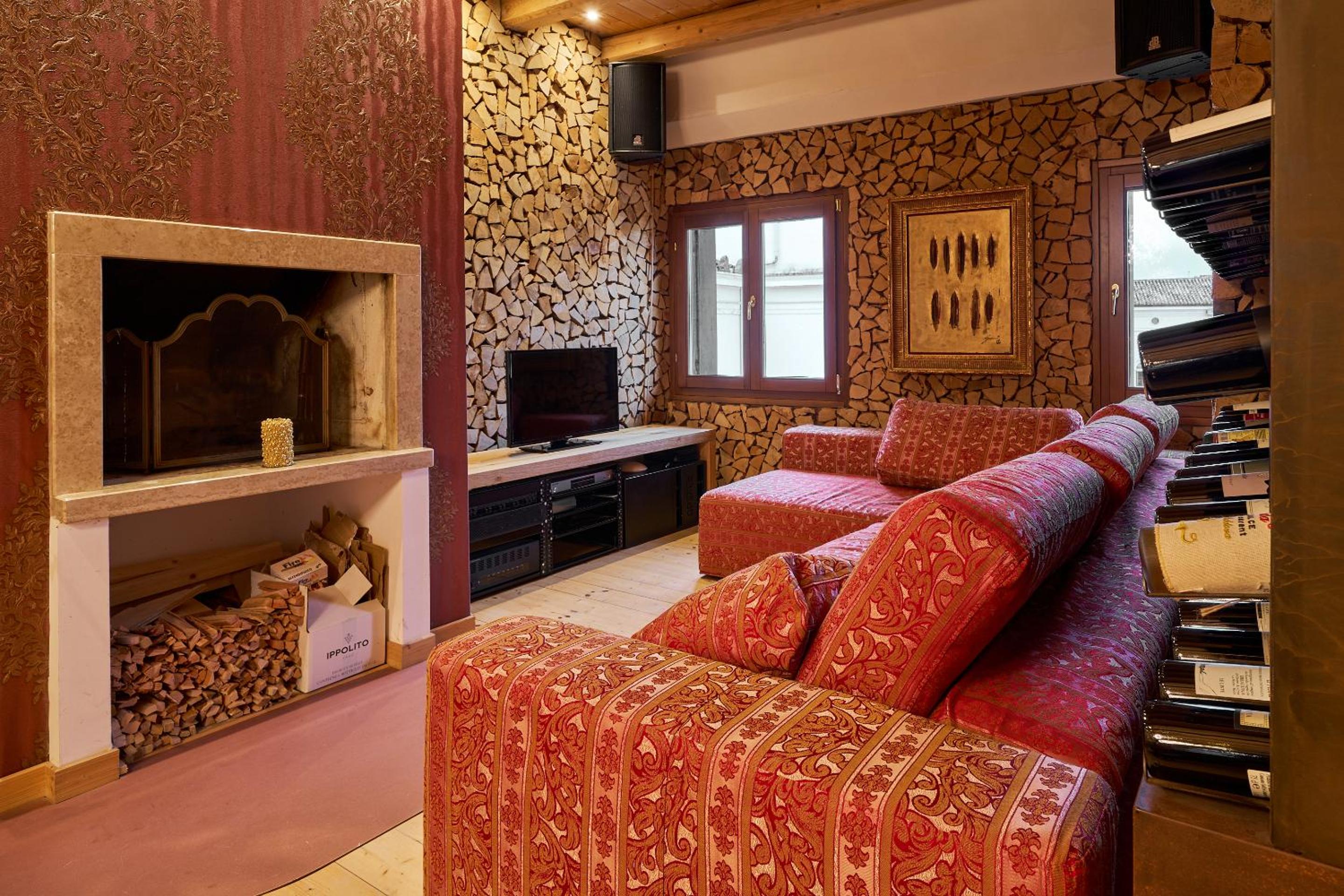 lounge