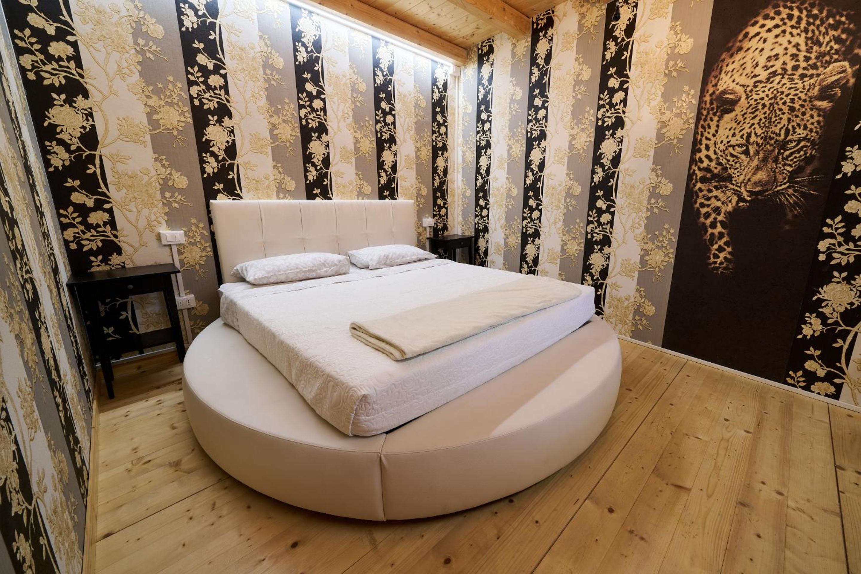 Attico di Piazza Cima photo 3