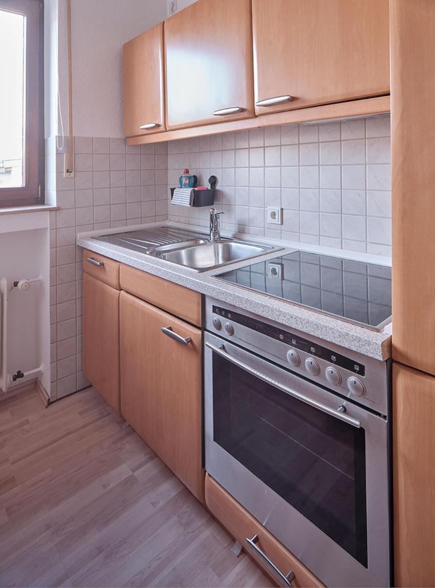 KATARINAS HOUSE mit 2 FeWo stilvoll, gemütlich & zentral Boxspringbett, Parkplatz, Balkon oder Garten
