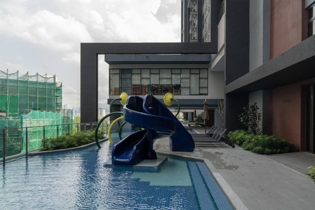 Entire unit in Kuala Lumpur