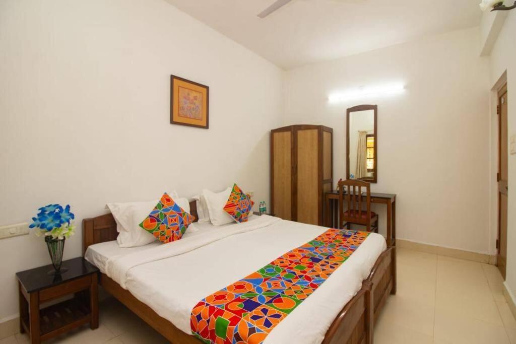 Highland home, 2 min from Candolim beach view 3