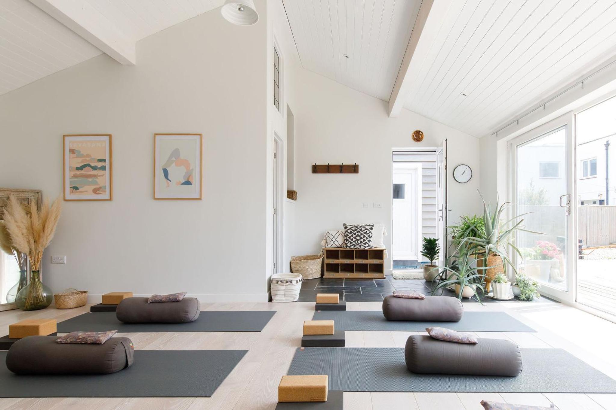 Hamptons Style Lux Beach house view 5