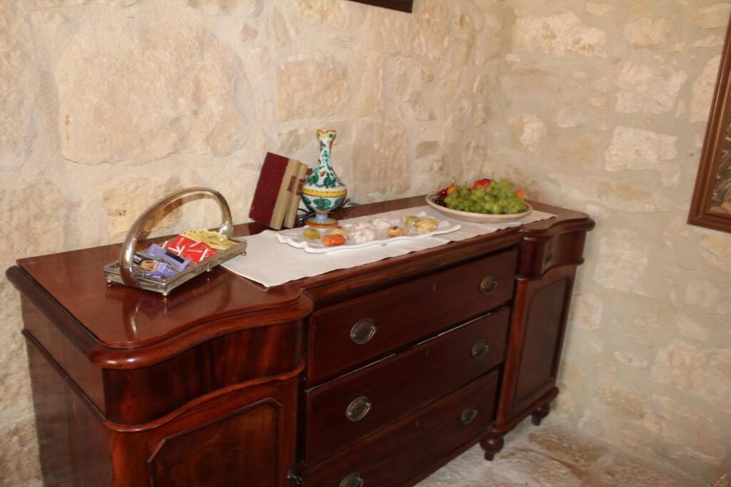Casale Arezzo - Luxury Villa With Pool & Jacuzzi - Marina di Ragusa view 4