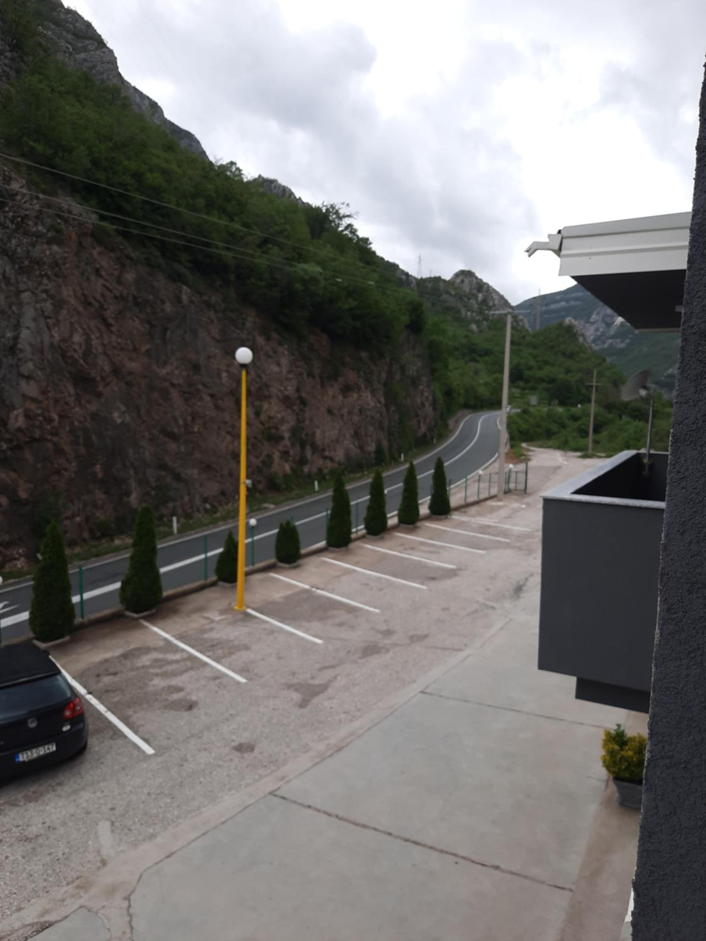 Motel & Restoran 