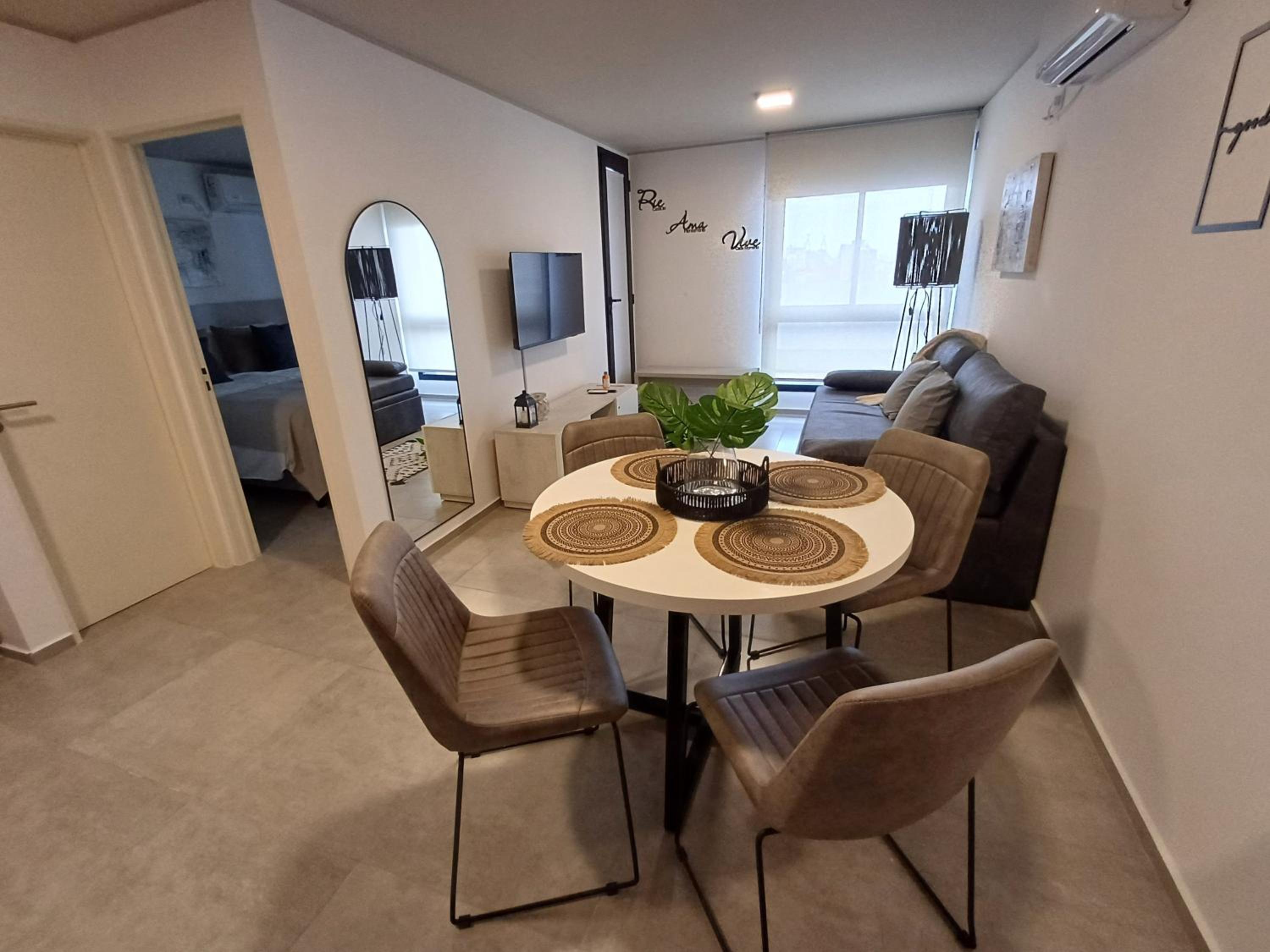 SERIETÁ 1 dormitorio con pileta y terraza