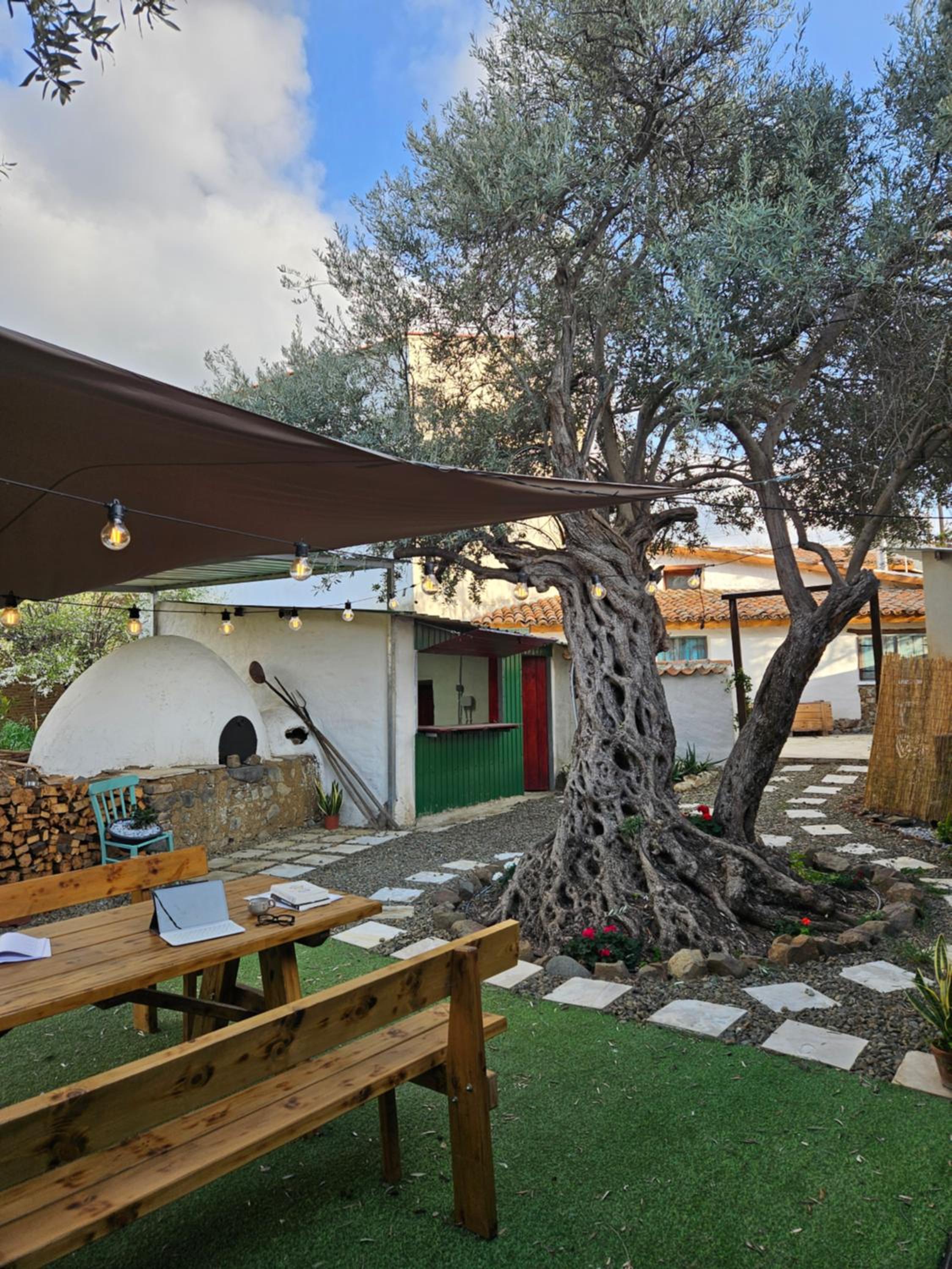 Traditional adobe house in Evrychou with cozy garden and fireplace!