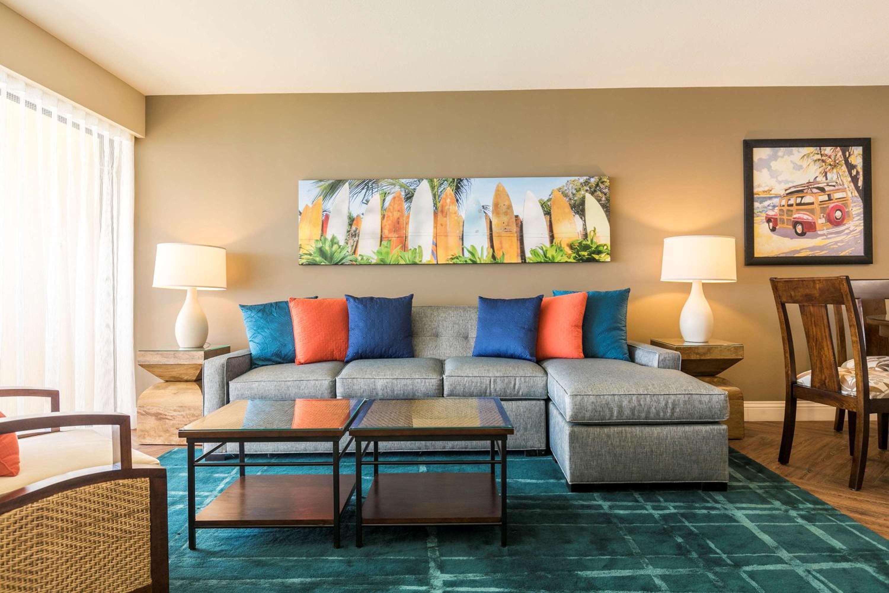 Aston Waikiki Beach Tower: hotel room photo