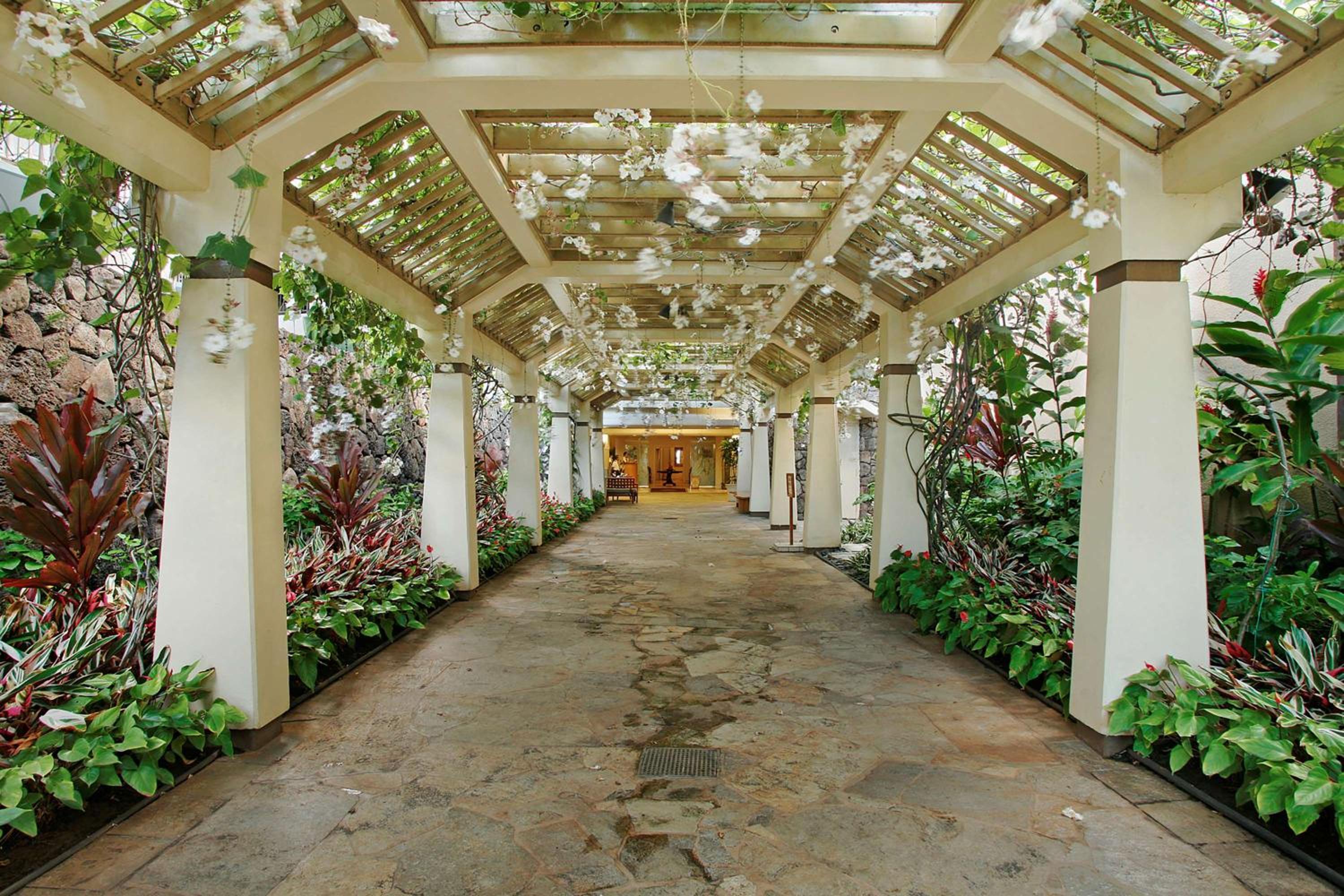 Aston Waikiki Beach Tower: recepcion & lobby photo