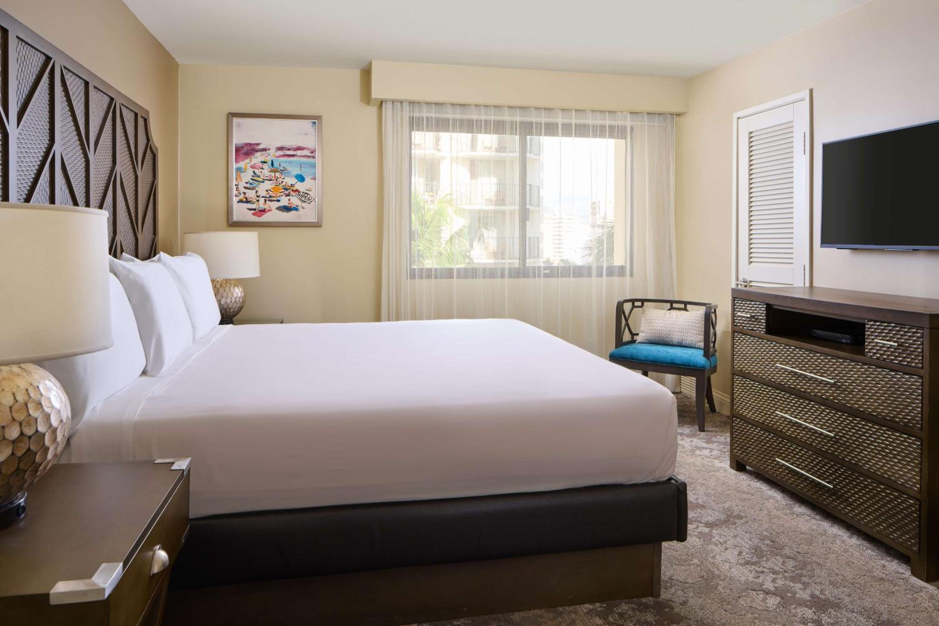 Aston Waikiki Beach Tower hotel photo