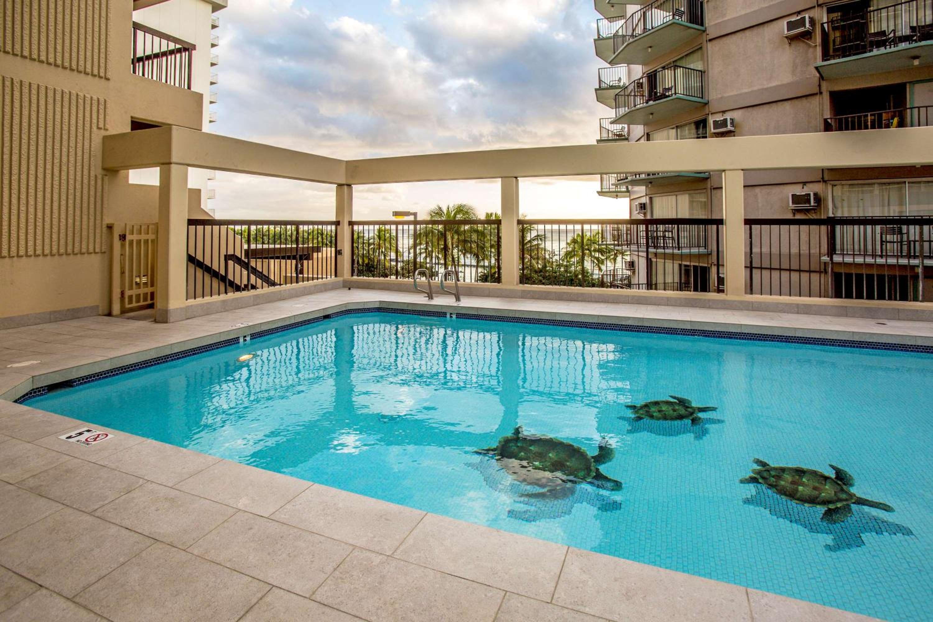 Aston Waikiki Beach Tower: recepcion & lobby photo