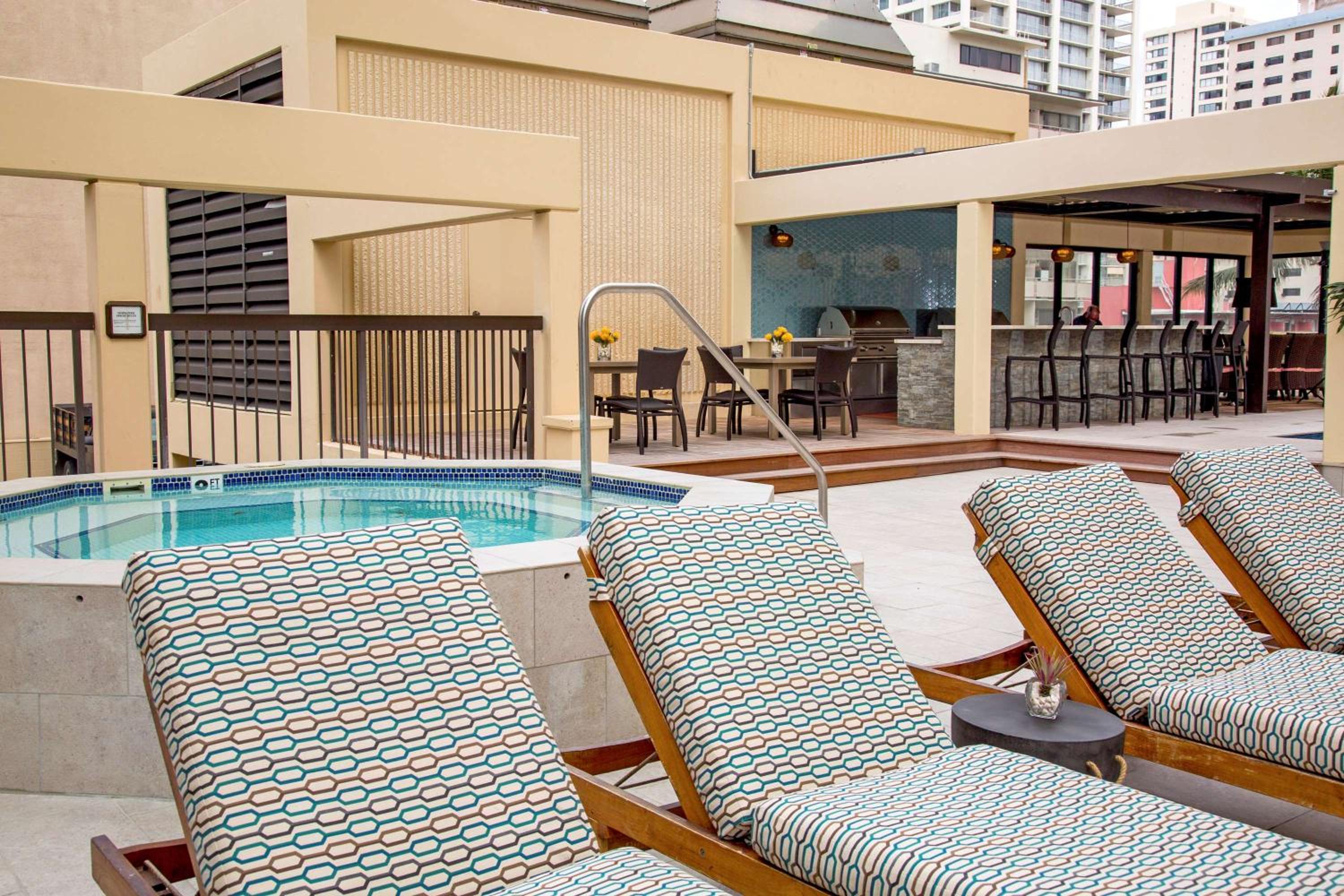 Aston Waikiki Beach Tower hotel photo