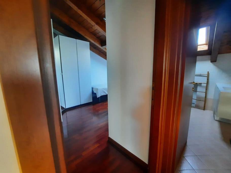 Origgio business apt Italyving