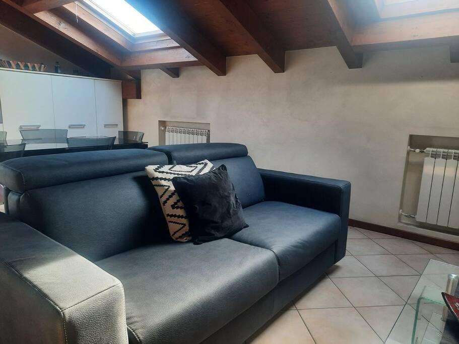Origgio business apt Italyving