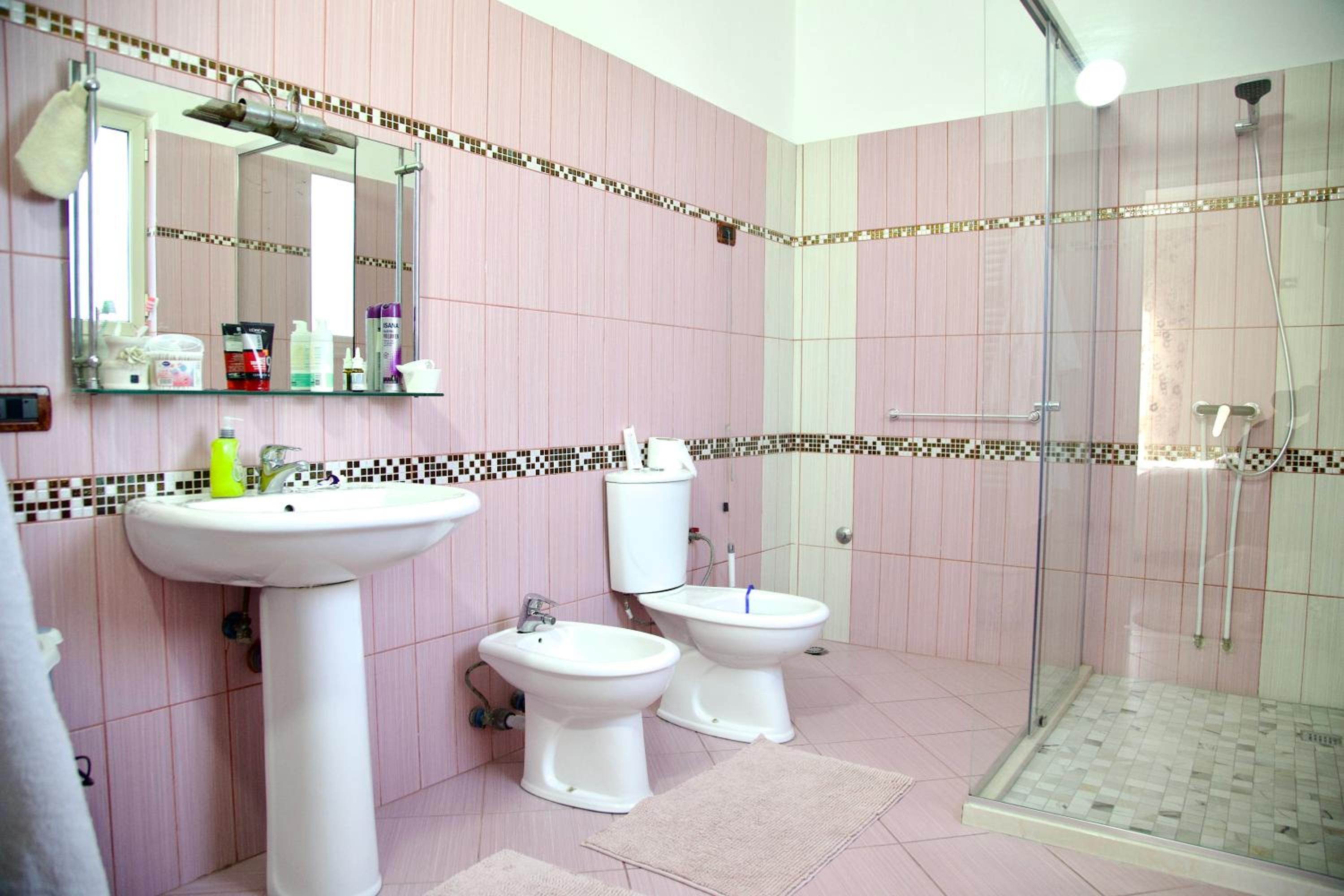 Rooms by Romi
