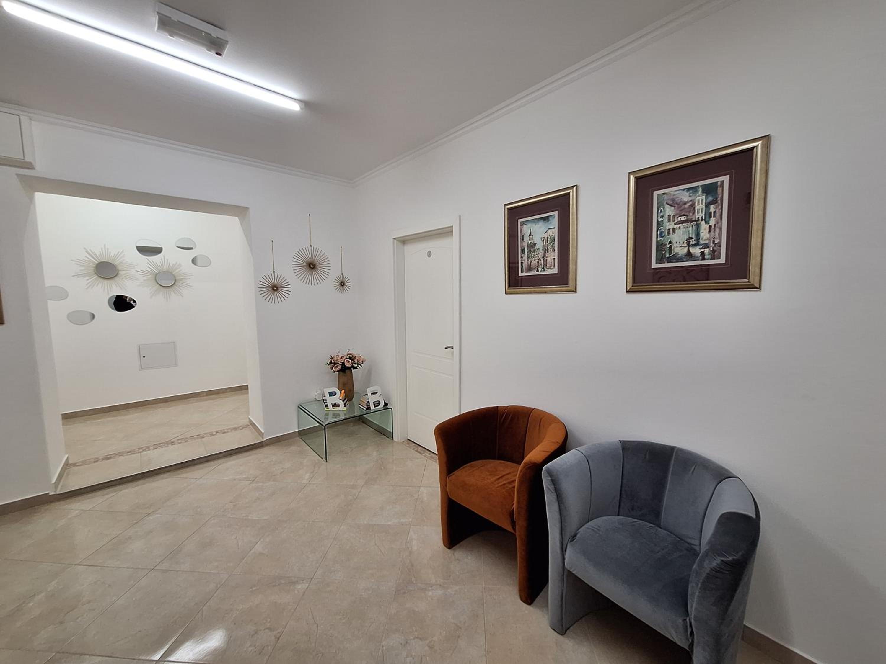 Accommodation Iva