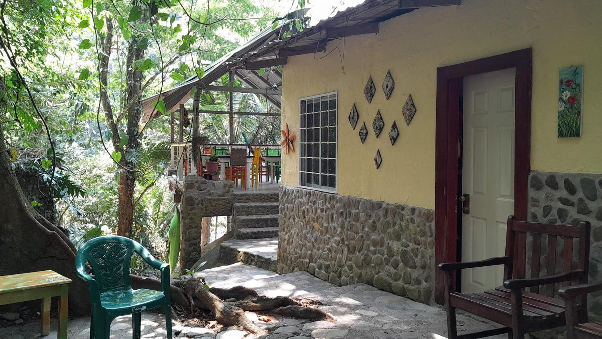 MOTMOT HOSTEL