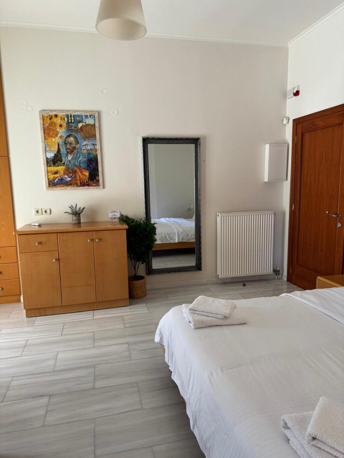 Chrysa Apartments