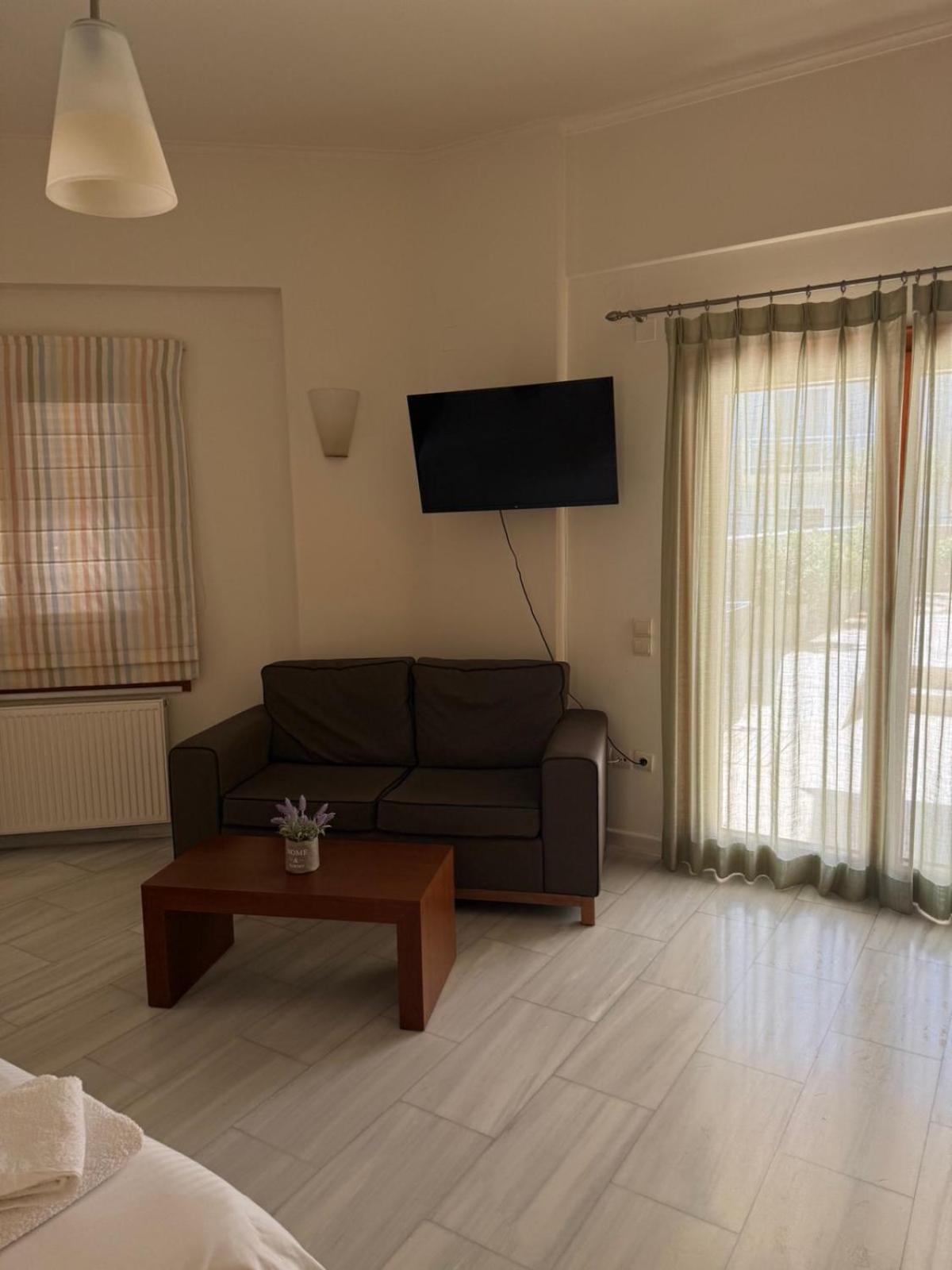 Chrysa Apartments