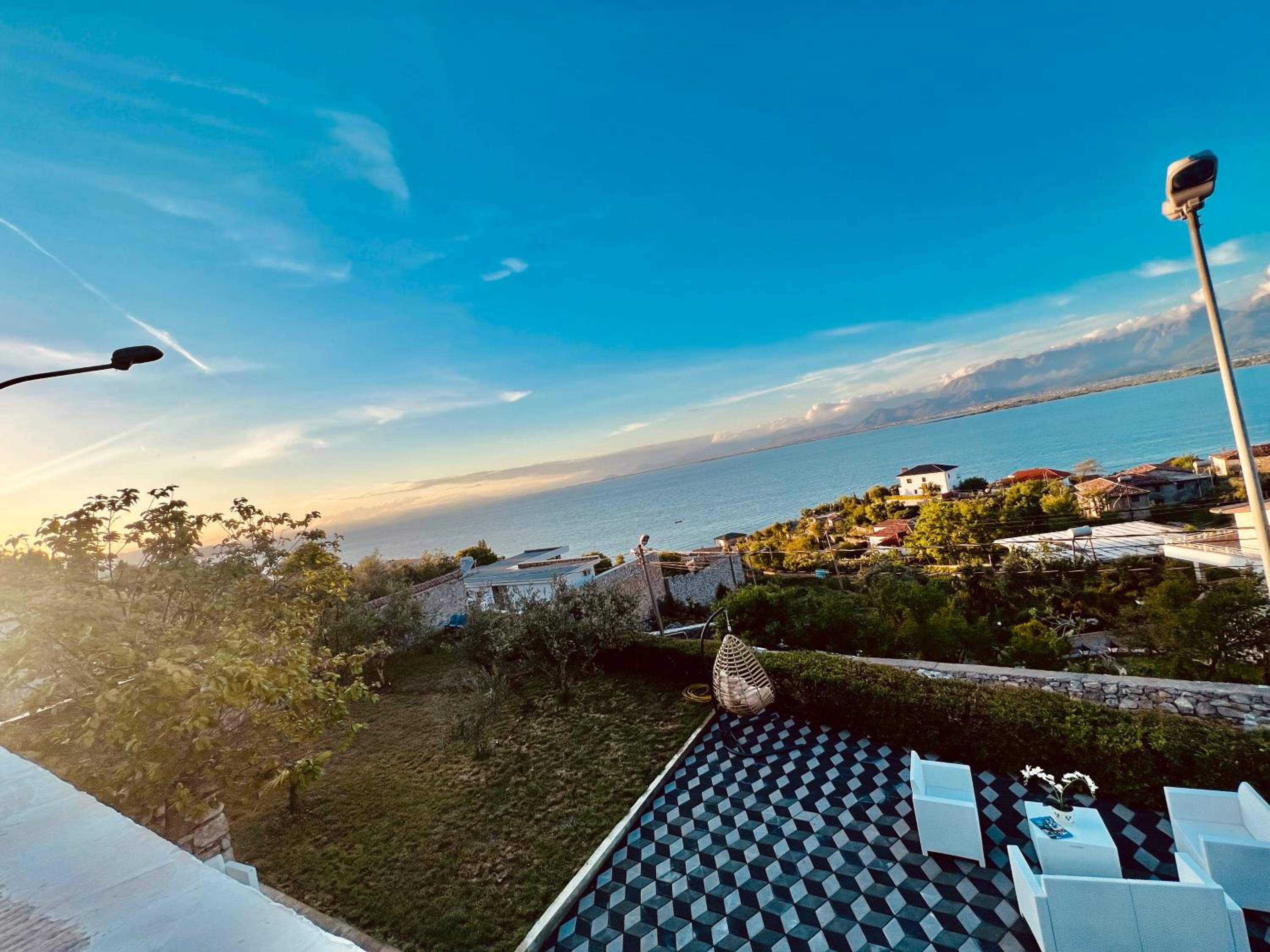 Iart Residence