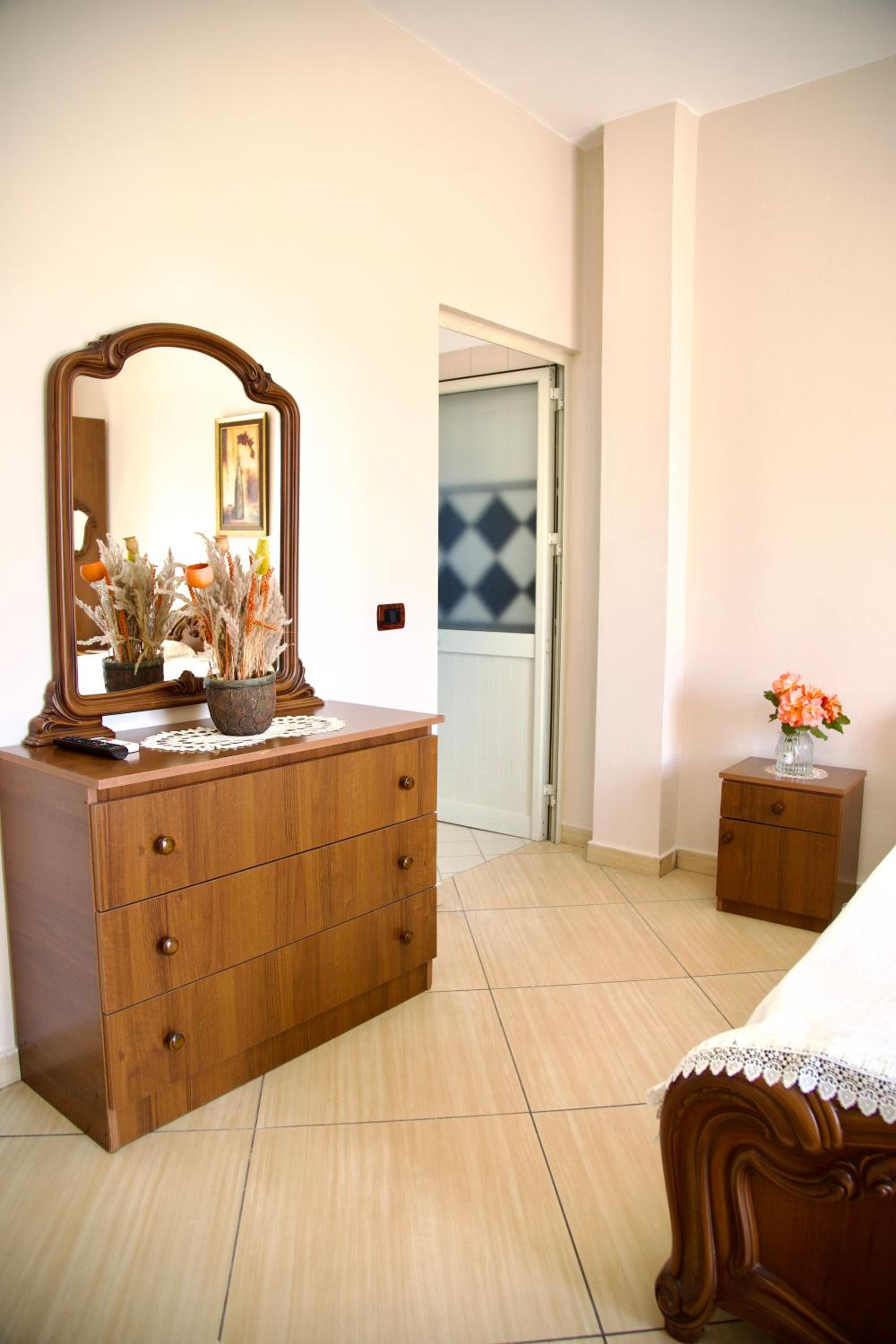 Rooms by Romi