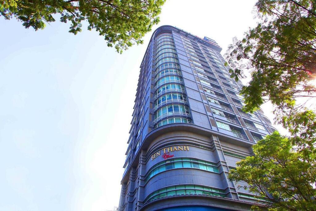 The Rixx Luxury Apartment at Ben Thanh with pool and gym