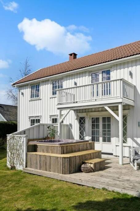 Sørlandsferie nær svaberg, og strender!