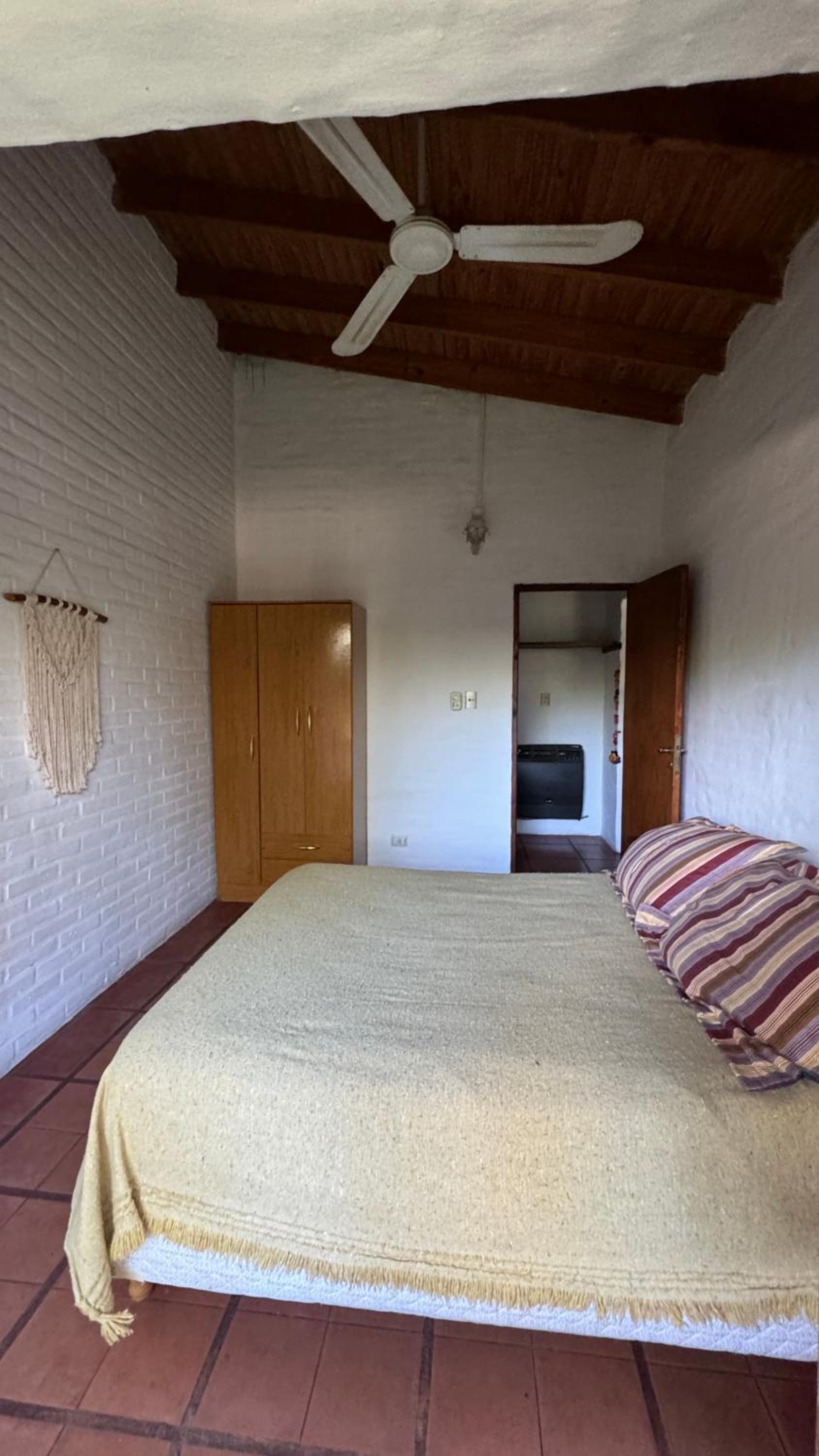 Casita Lavanda - cercana a plaza de Villa de las Rosas con patio y asador