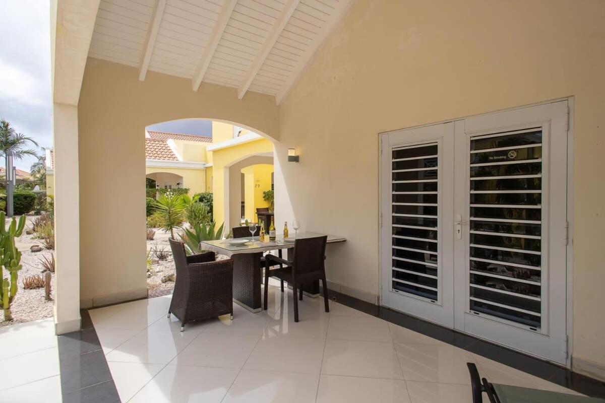 Caracara G1 Relax & Dive Resort Bonaire Village