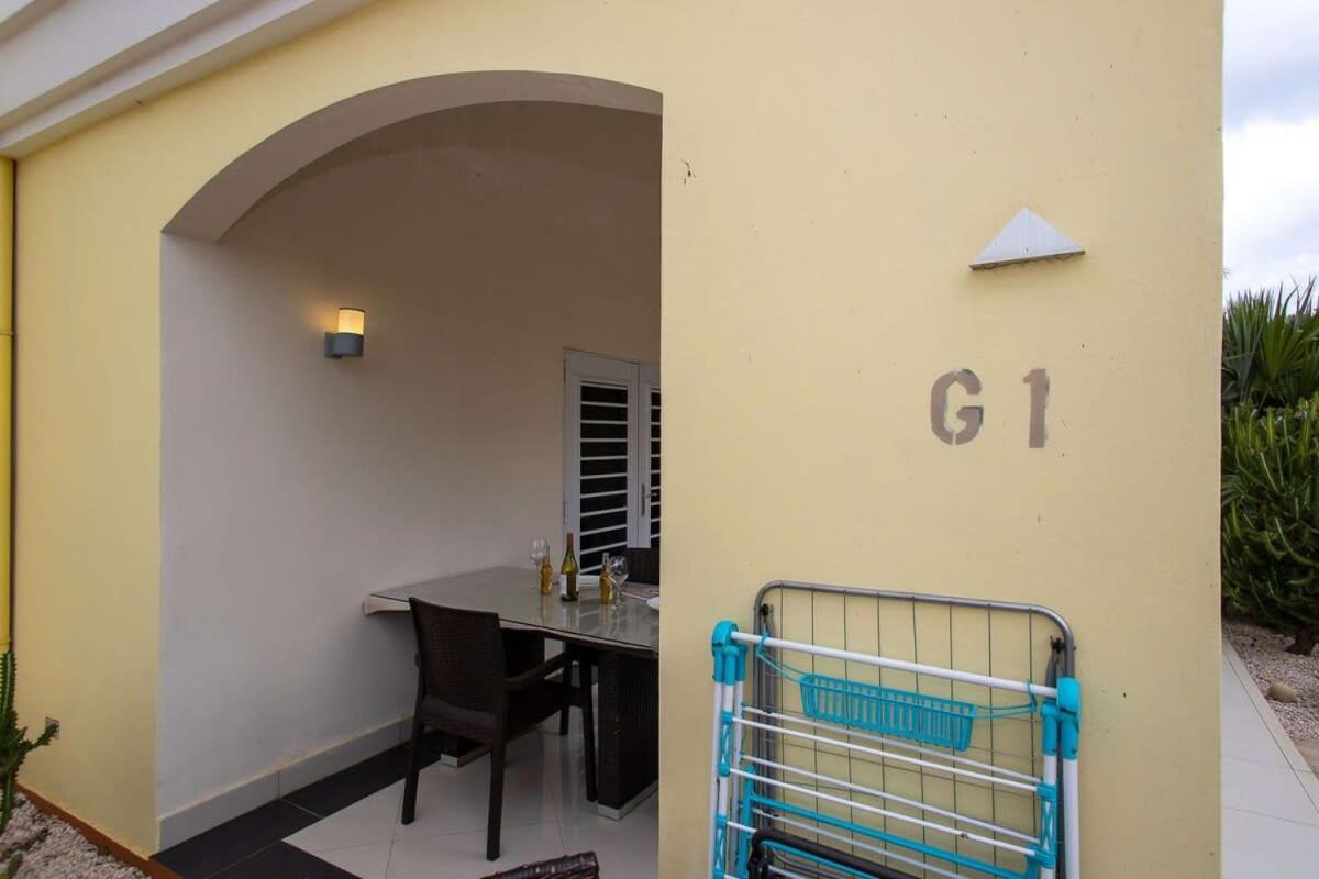 Caracara G1 Relax & Dive Resort Bonaire Village