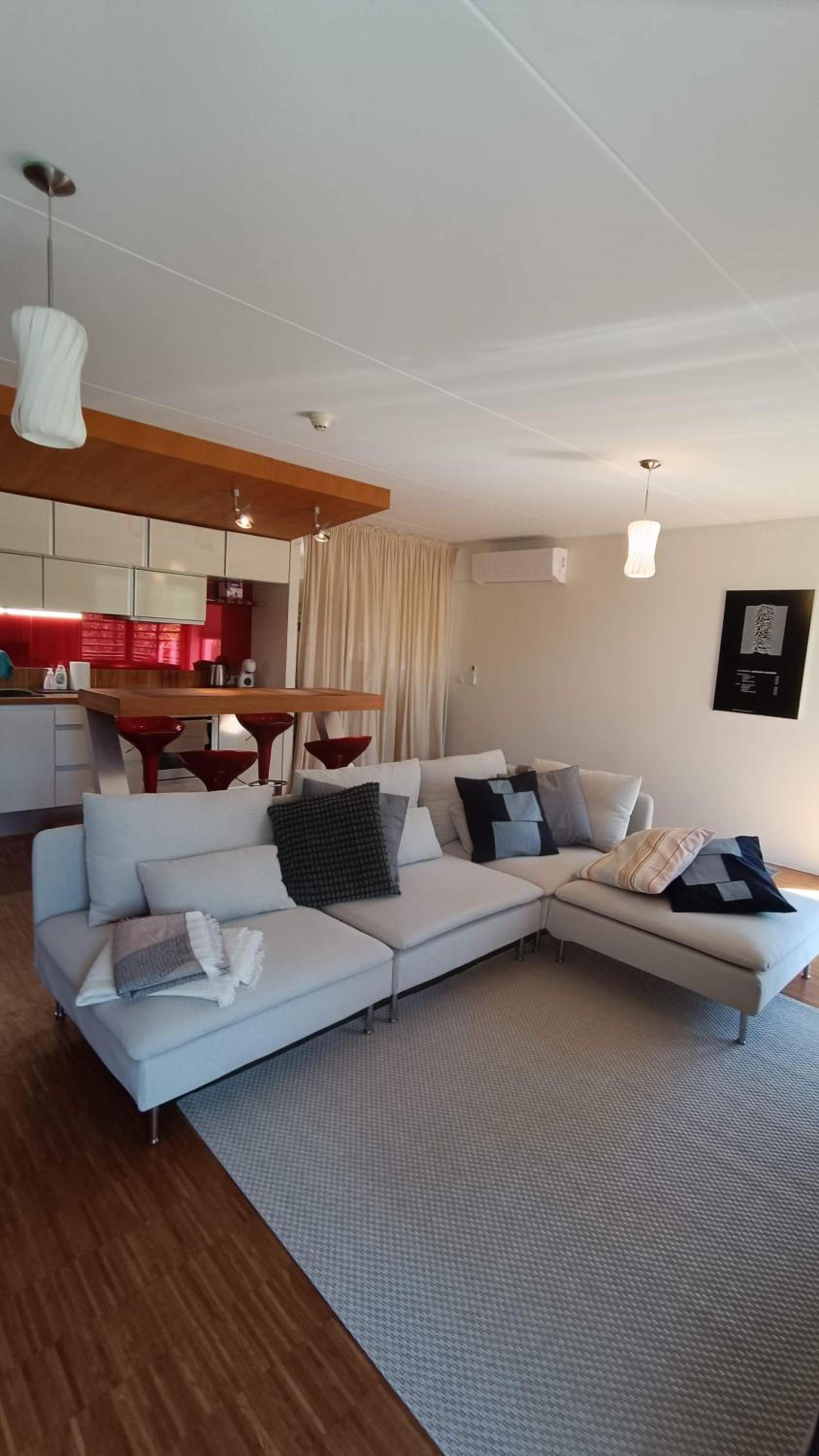 Papli Holiday Studio