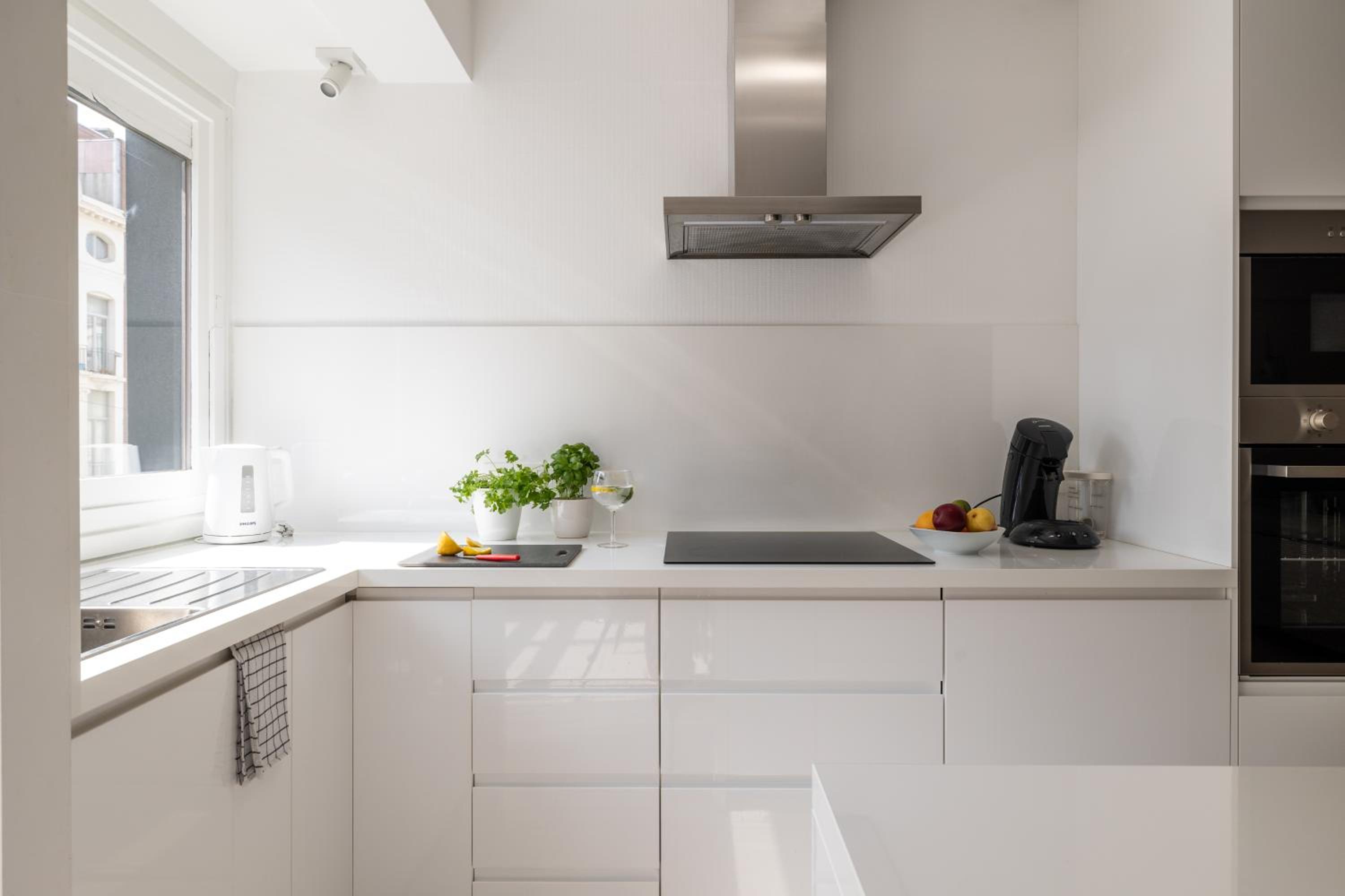 WeLoveOostende - Newly renovated large apartment 150m from the beach - Including bed sheets and final clea-ning