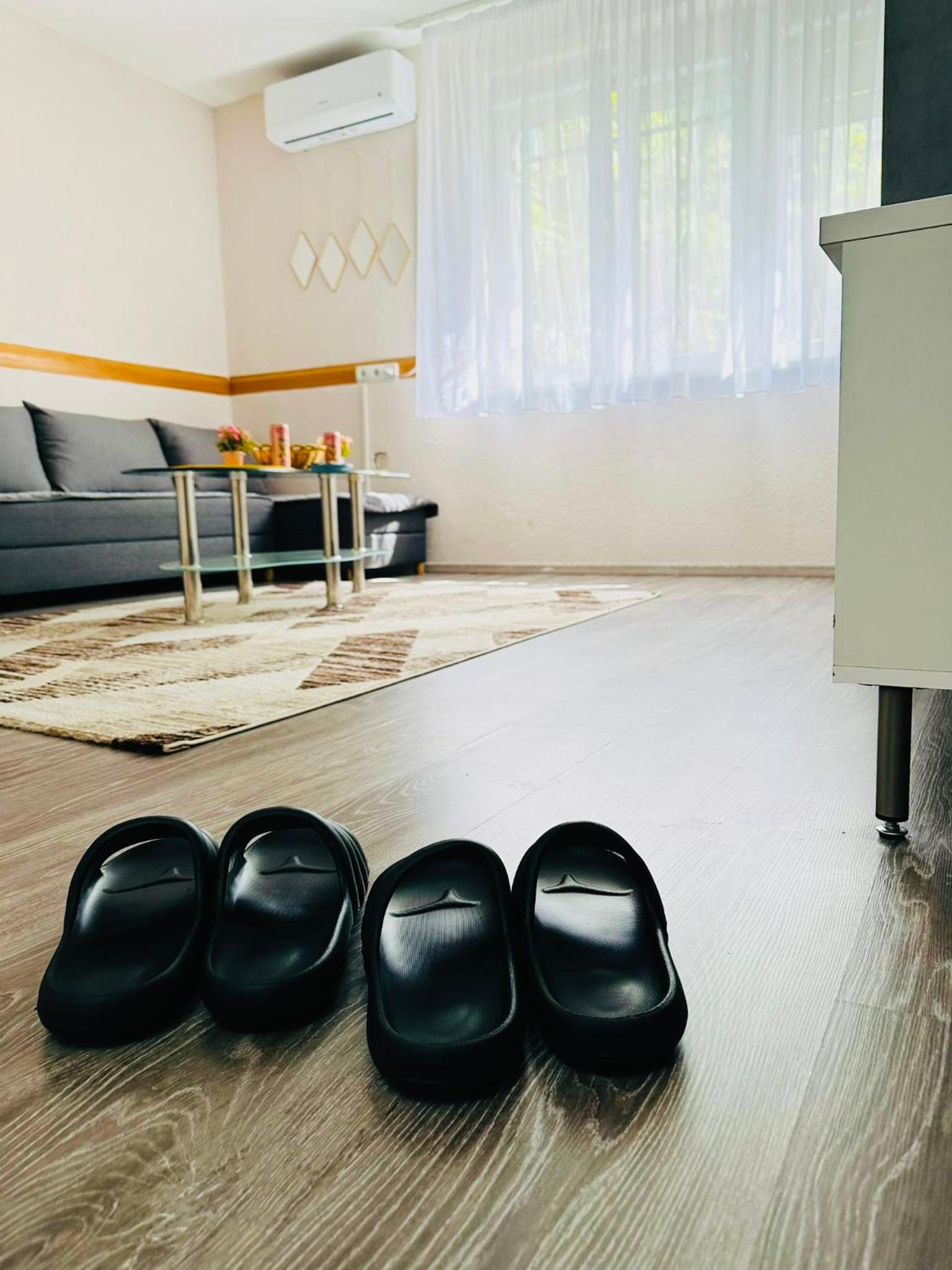 T&N Studio-Center-Free parking,AC,Train-Bus station