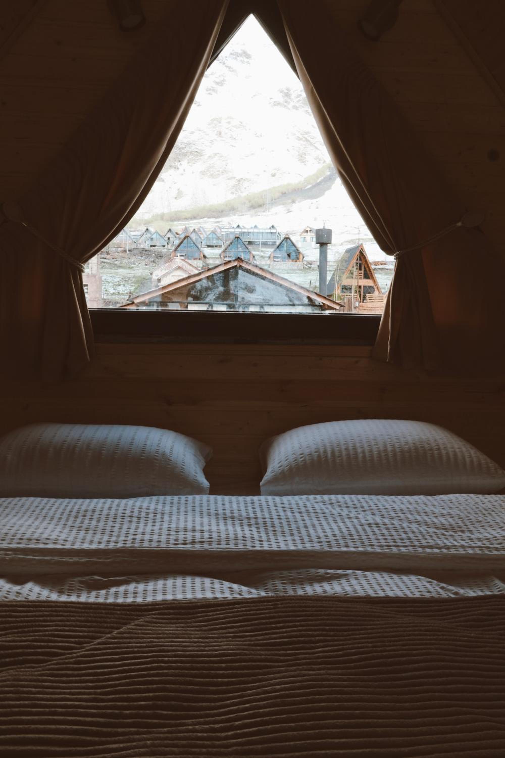 Outdoor Cottages Kazbegi