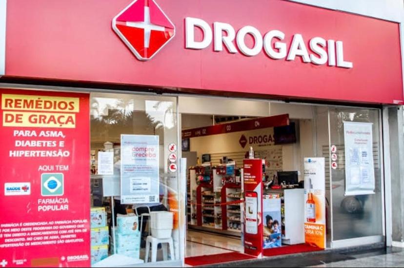 Suíte espaçosa! Ar, Tv e banheiro privativo!