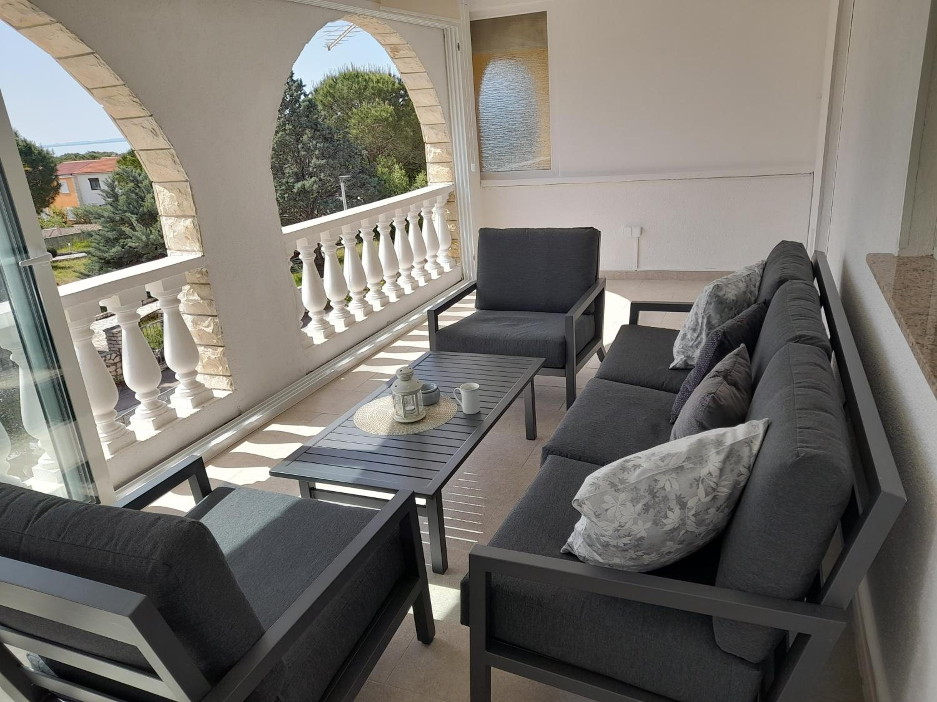 Apartment Megy view 4