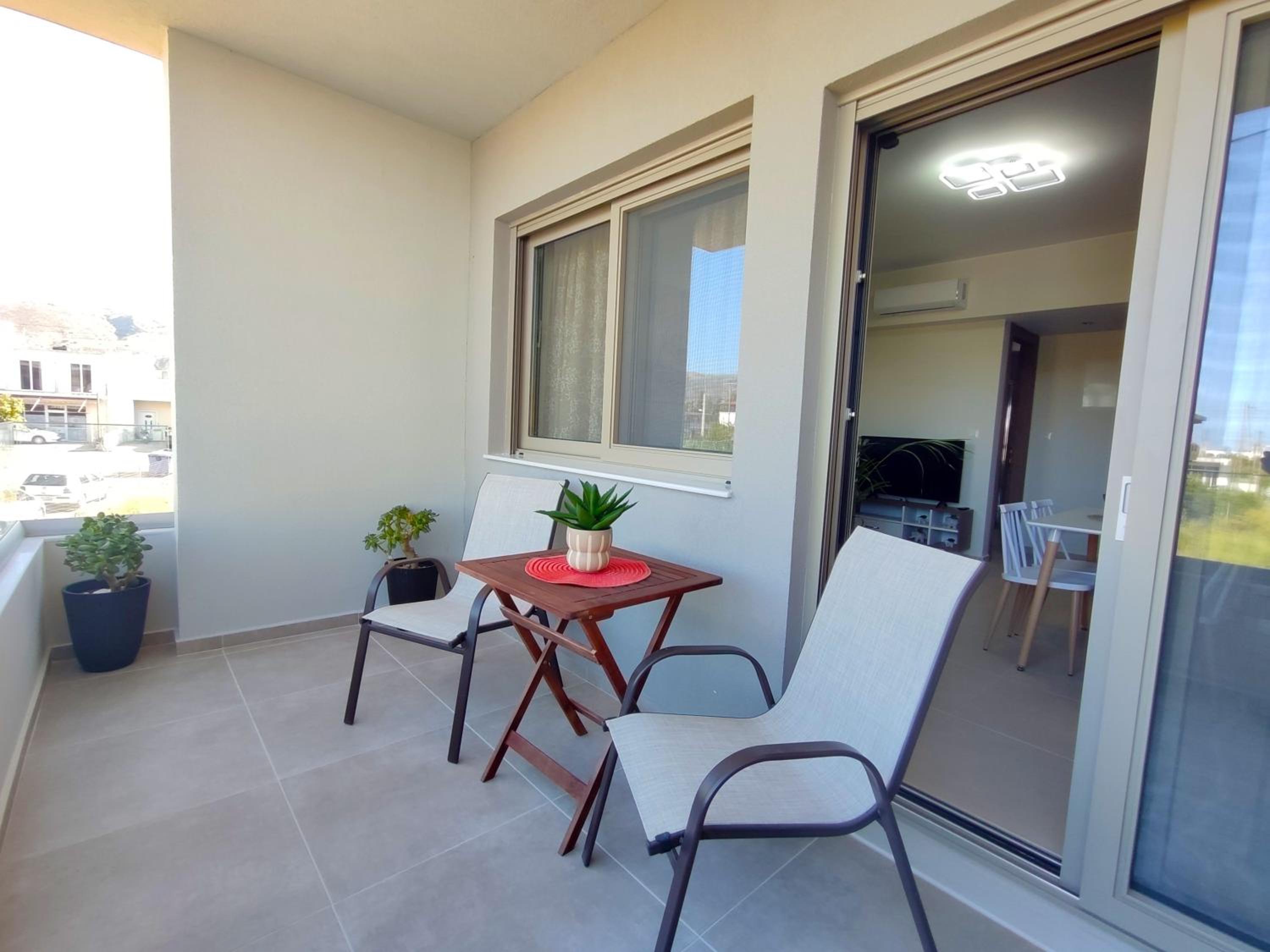 Galanthus Apartment 1 view 5
