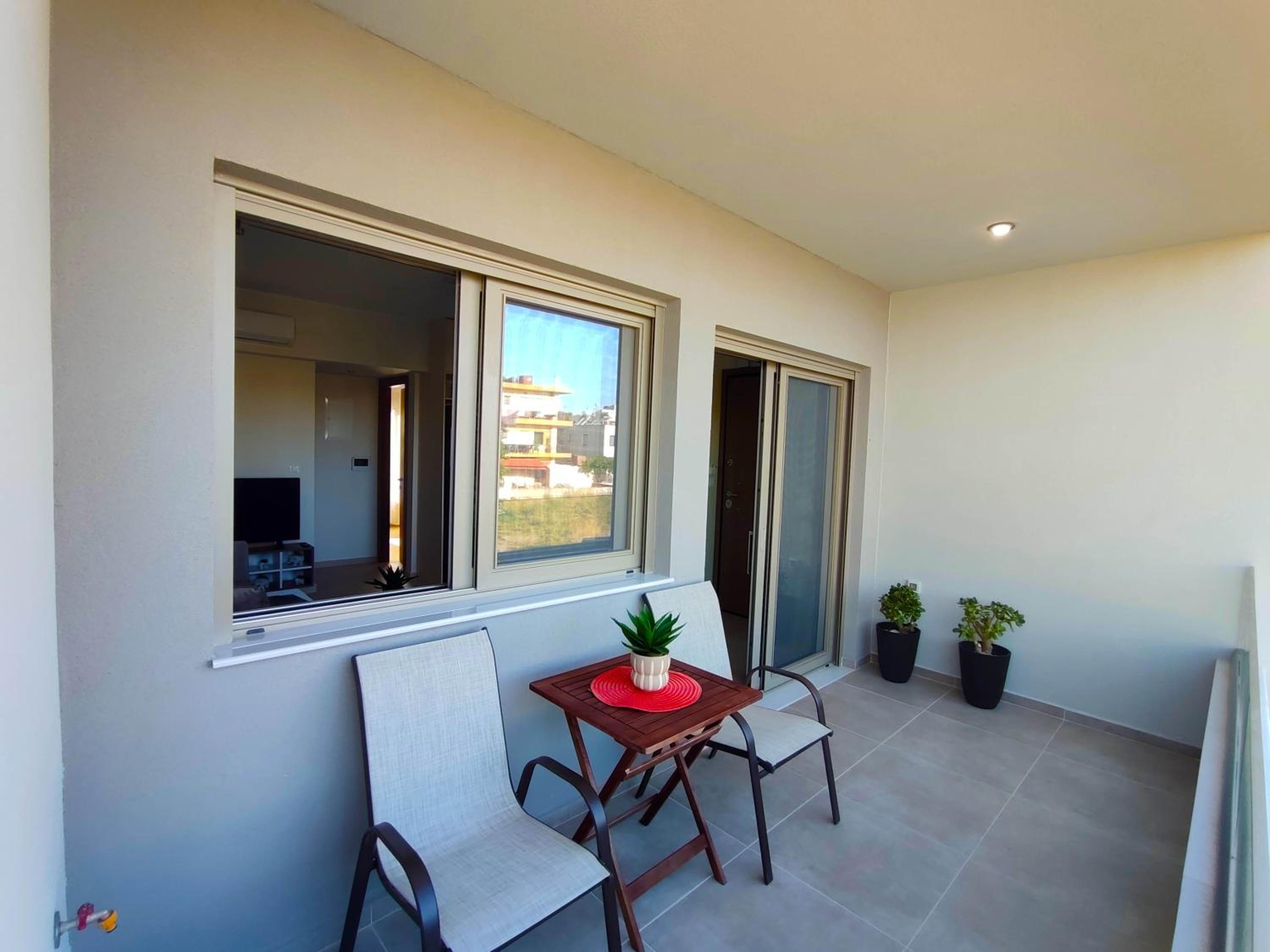 Galanthus Apartment 1 view 4