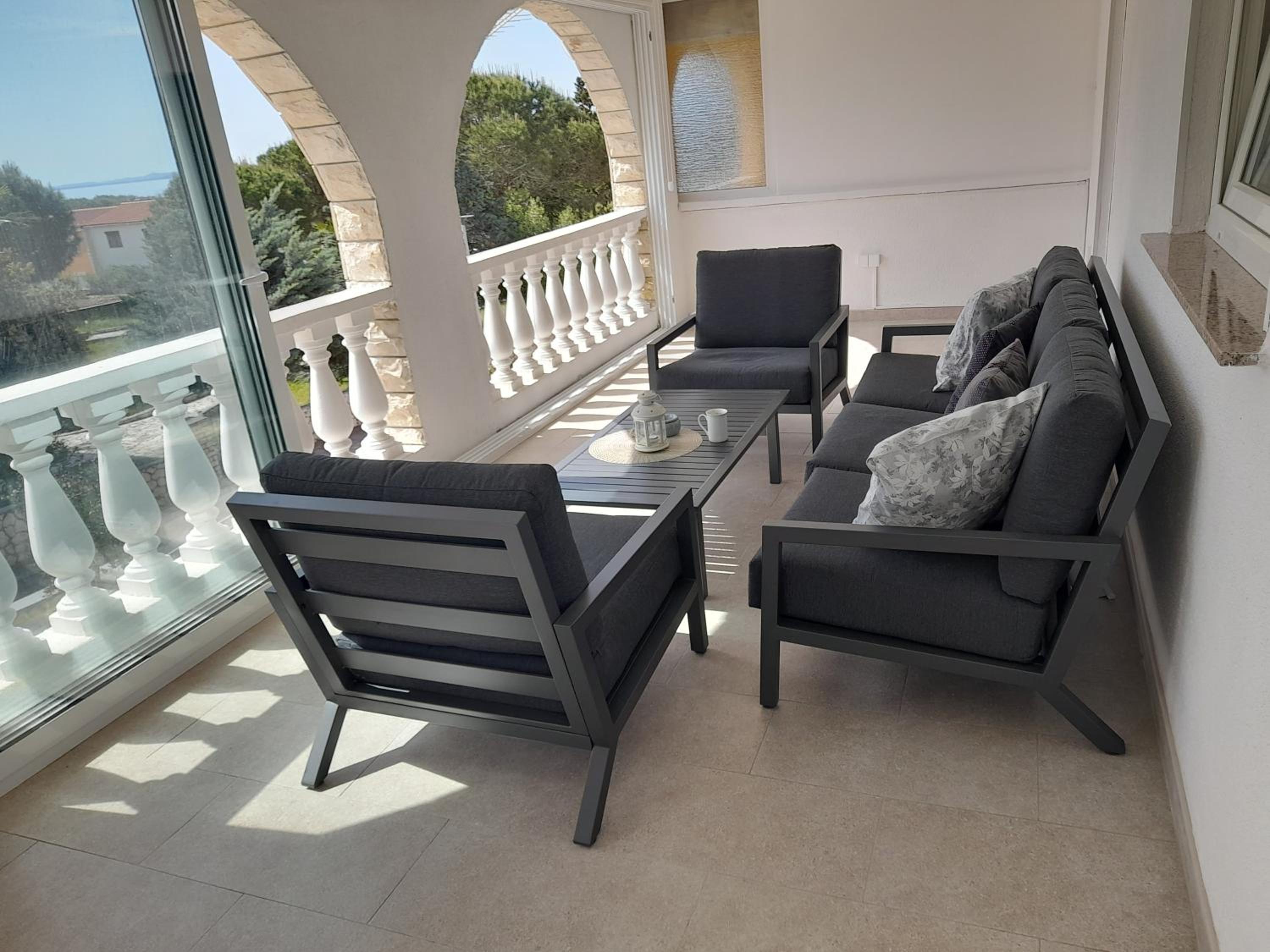 Apartment Megy view 3