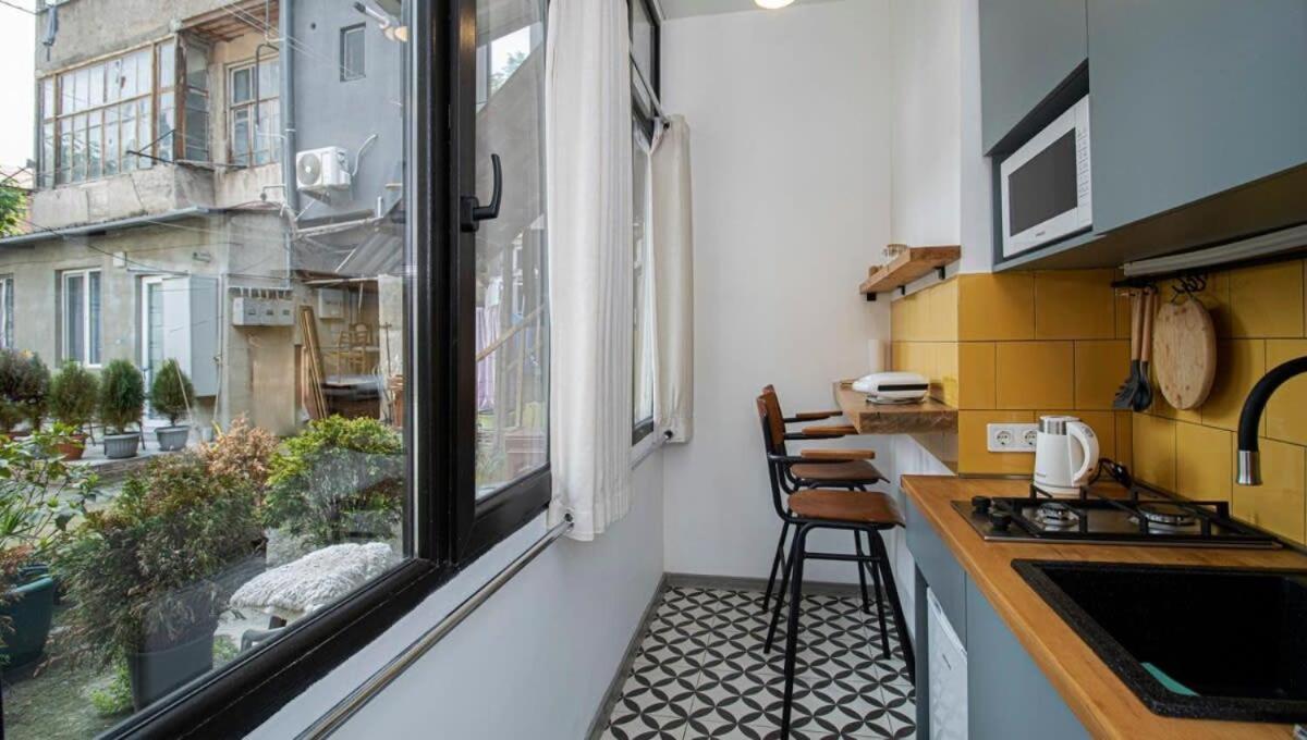 Sebastian`s stylish apartment in old town view 3