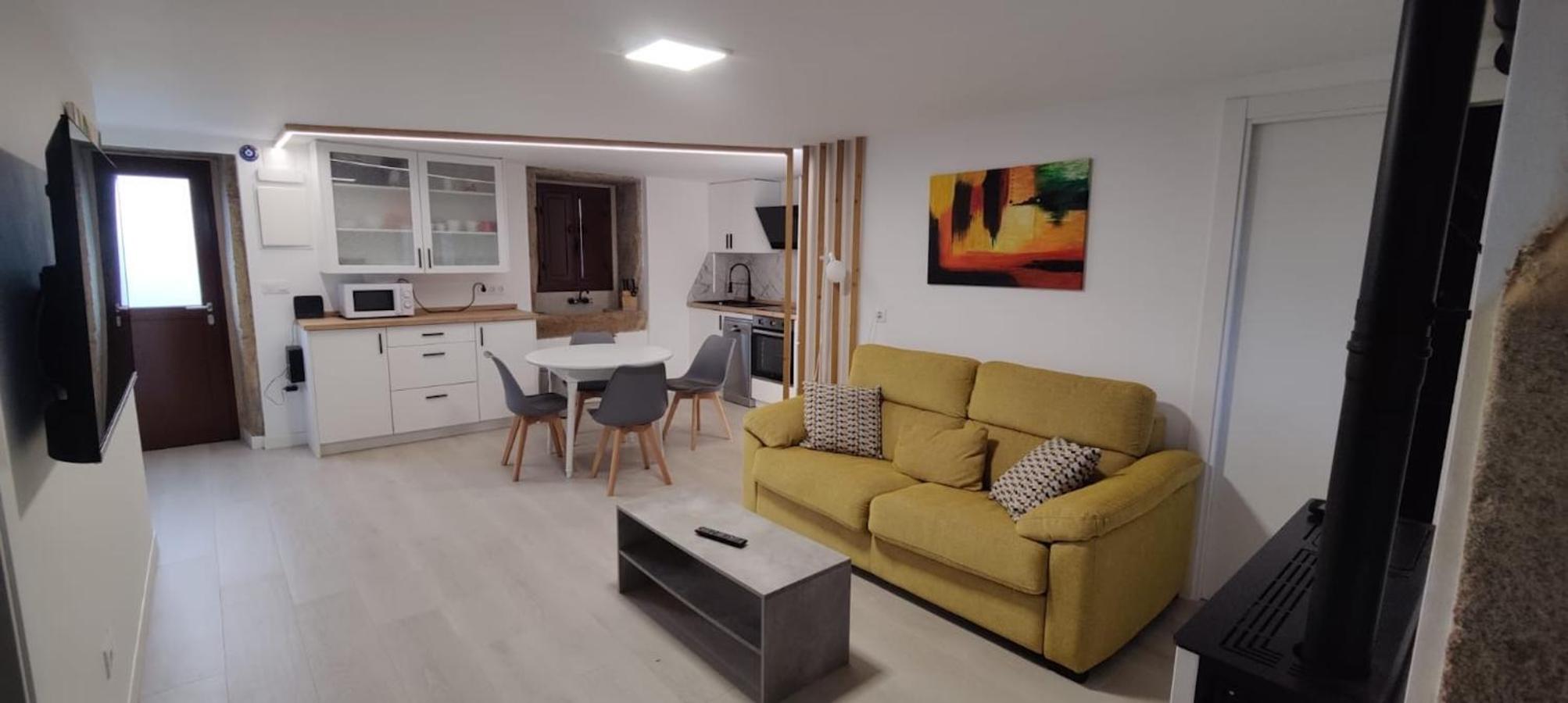 Casa La Finca by ALÔGA - Planta Baja con jardín