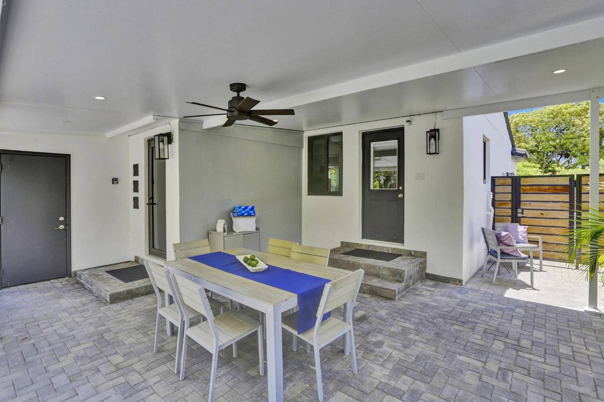Casa Coral with Pool Charcoal BBQ area
