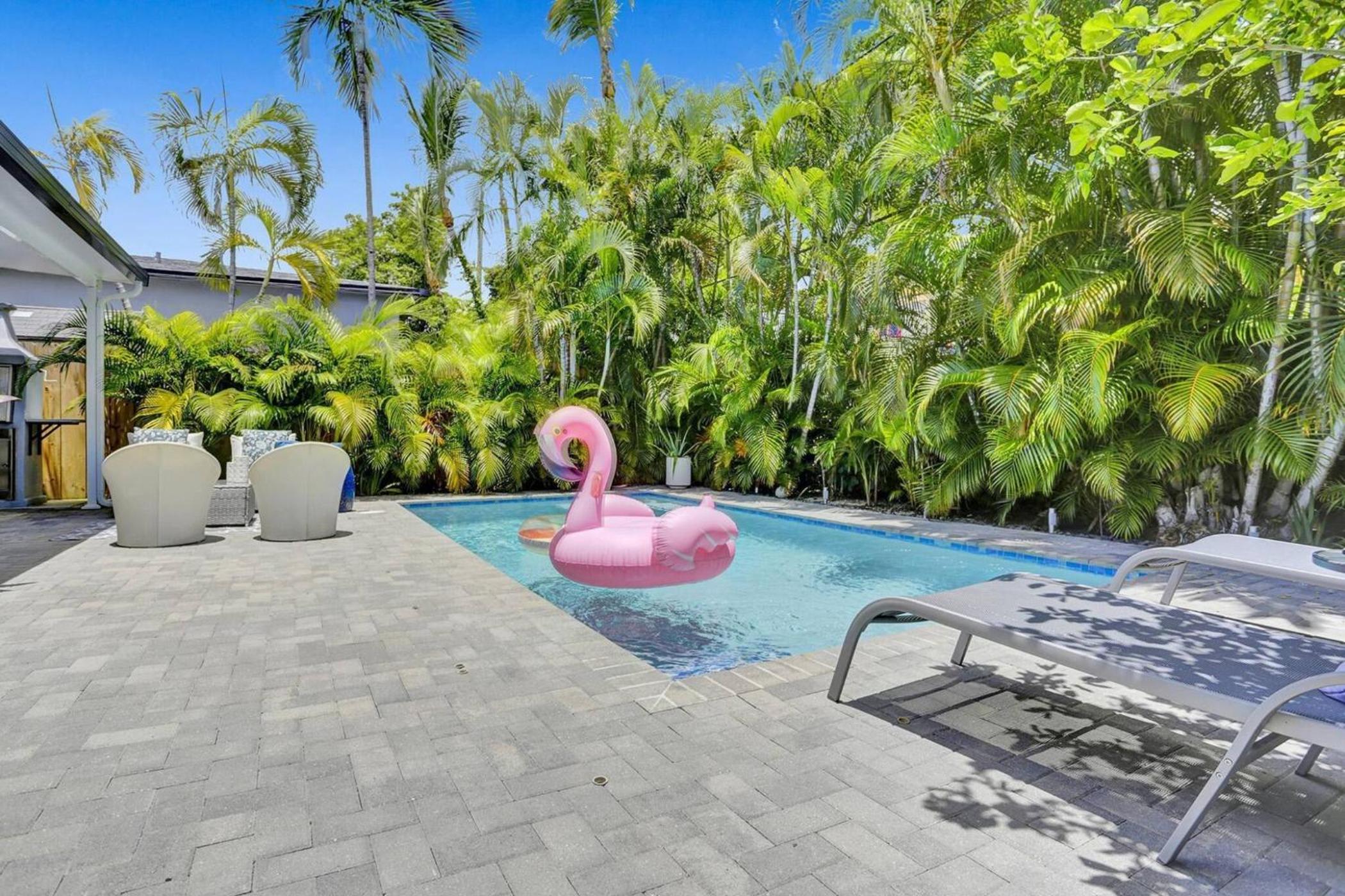 Casa Coral with Pool Charcoal BBQ area
